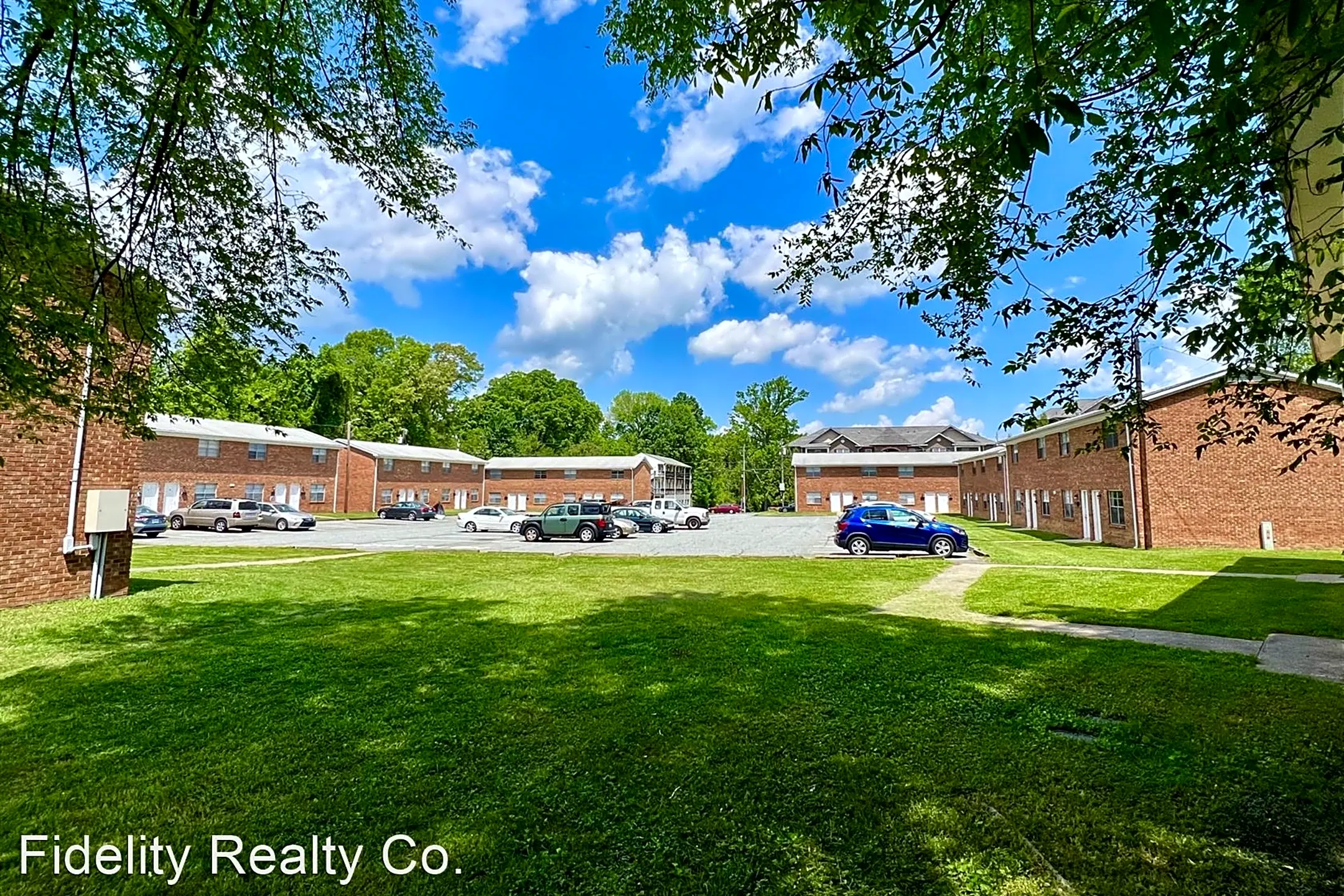 1807 Sherwood St Apartments - Greensboro, NC 27403