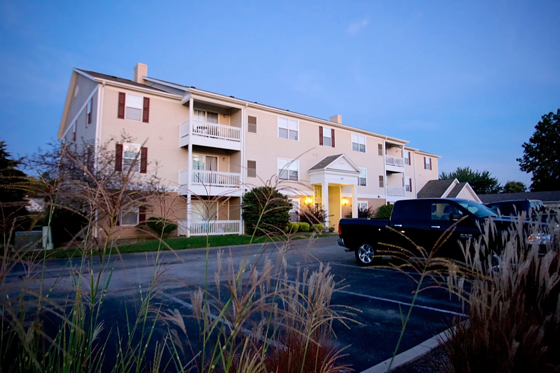 Somerset Apartments Avon Lake, OH 44012