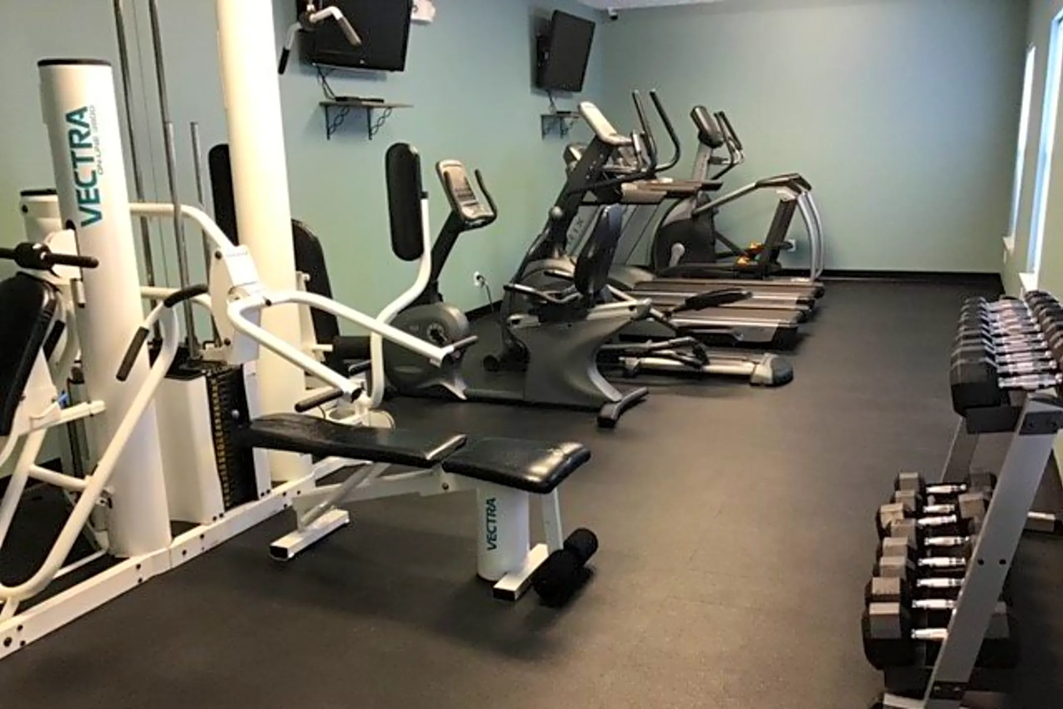 Fitness Weight Room - Shenandoah Properties - Lafayette, IN