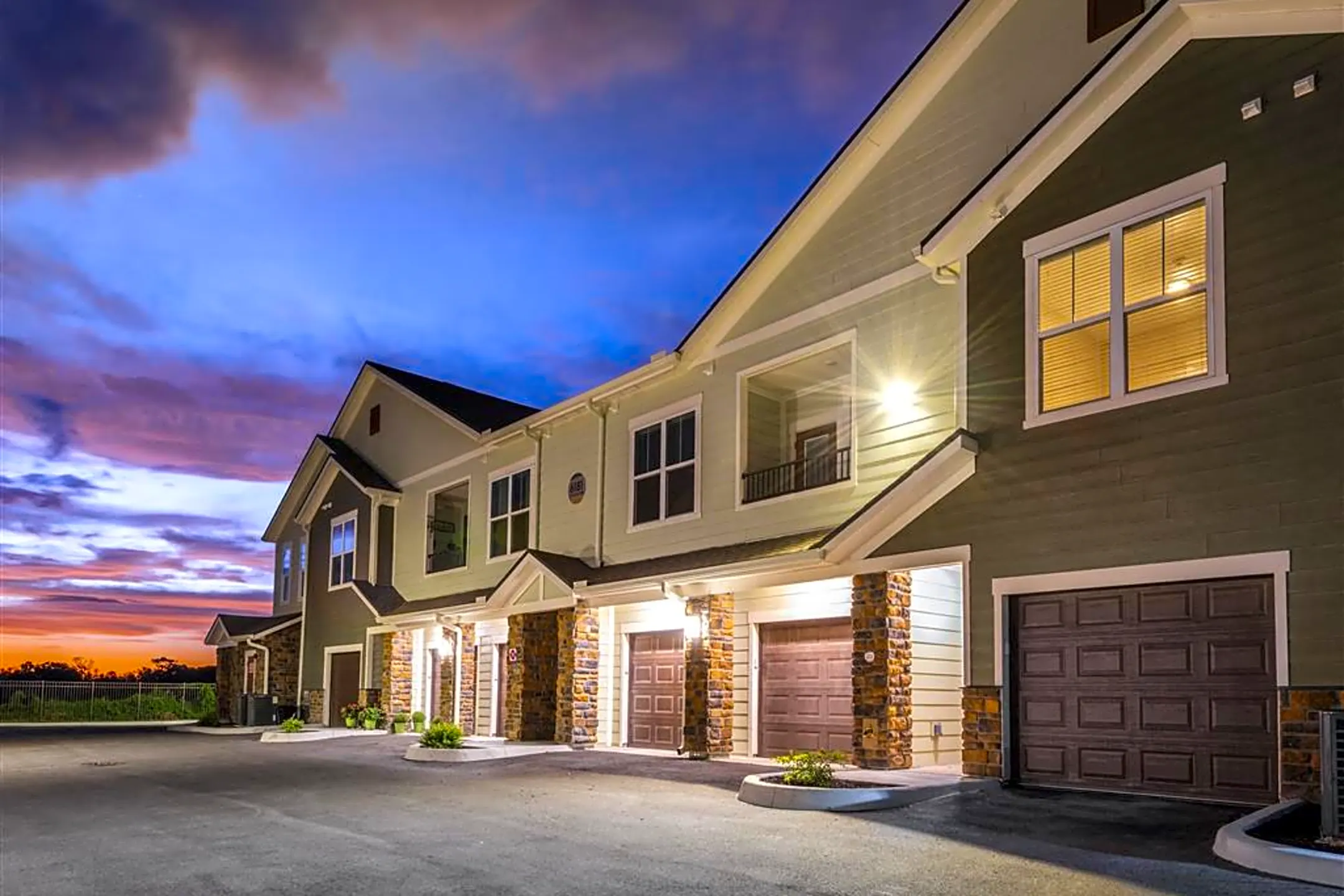 Verso Luxury Apartments 6100 Echelon Way Davenport, FL Apartments