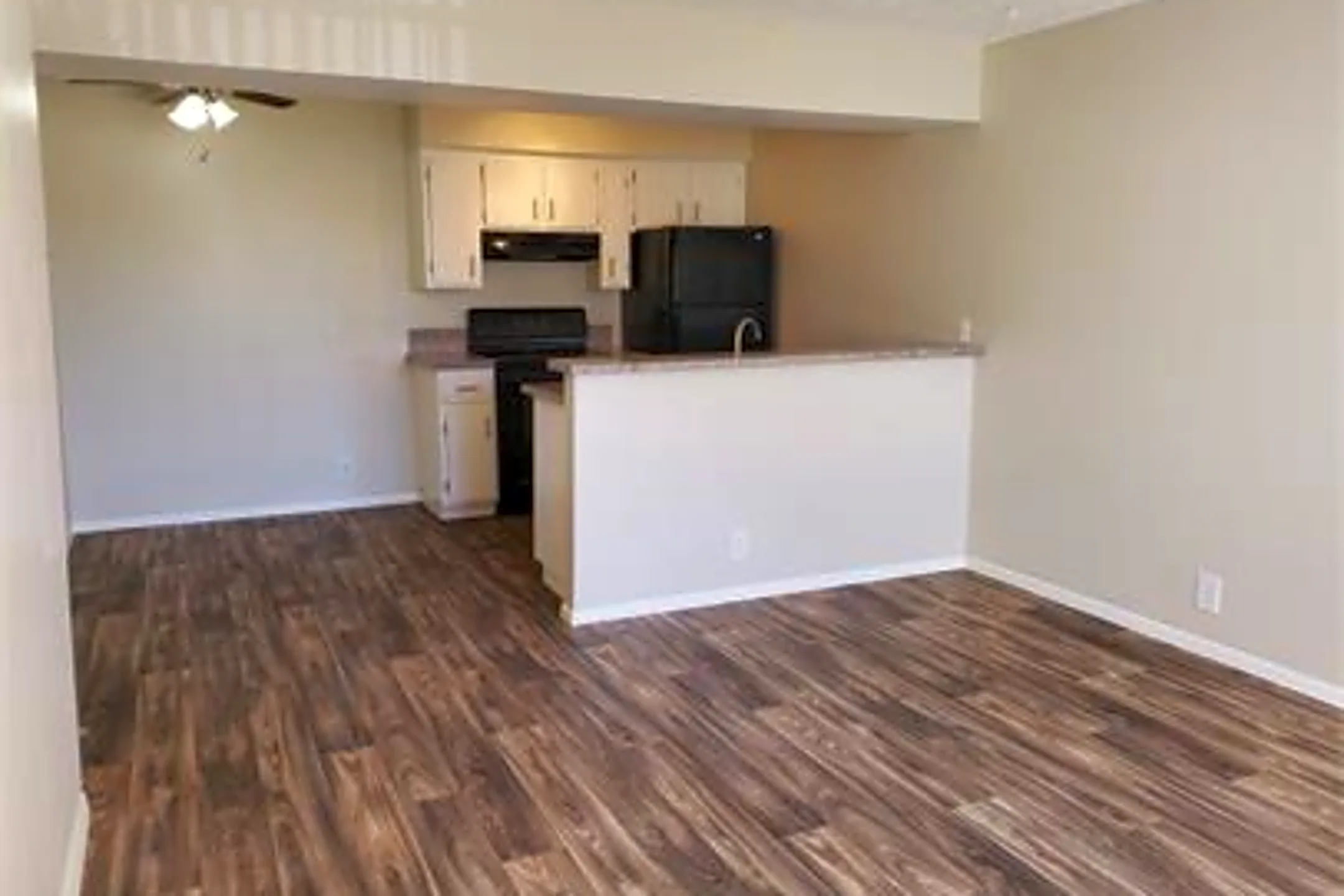 Catalina Apartments Phoenix, AZ 85018