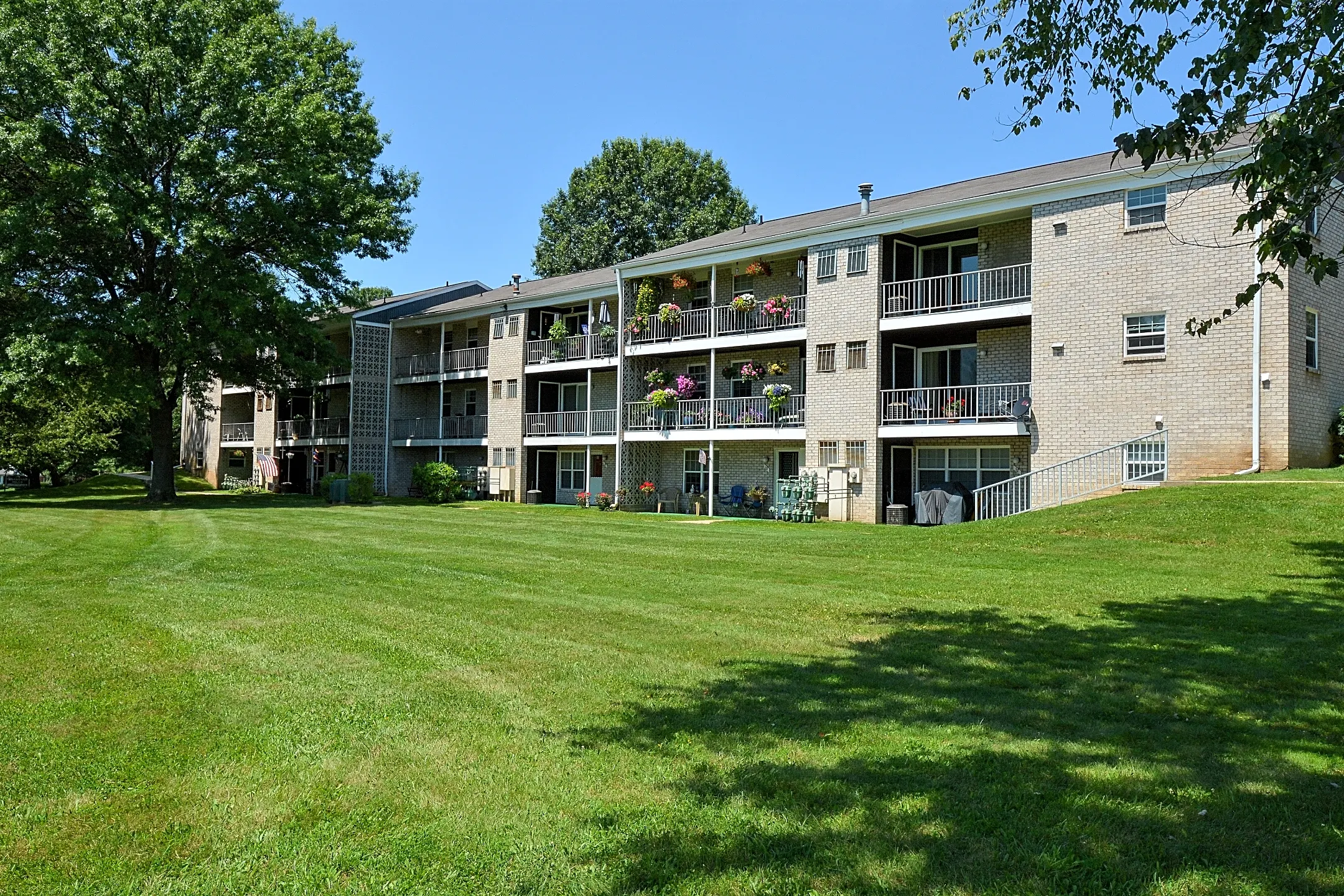 Grampian Hills Apartments 300 Valley Heights Dr Williamsport, PA