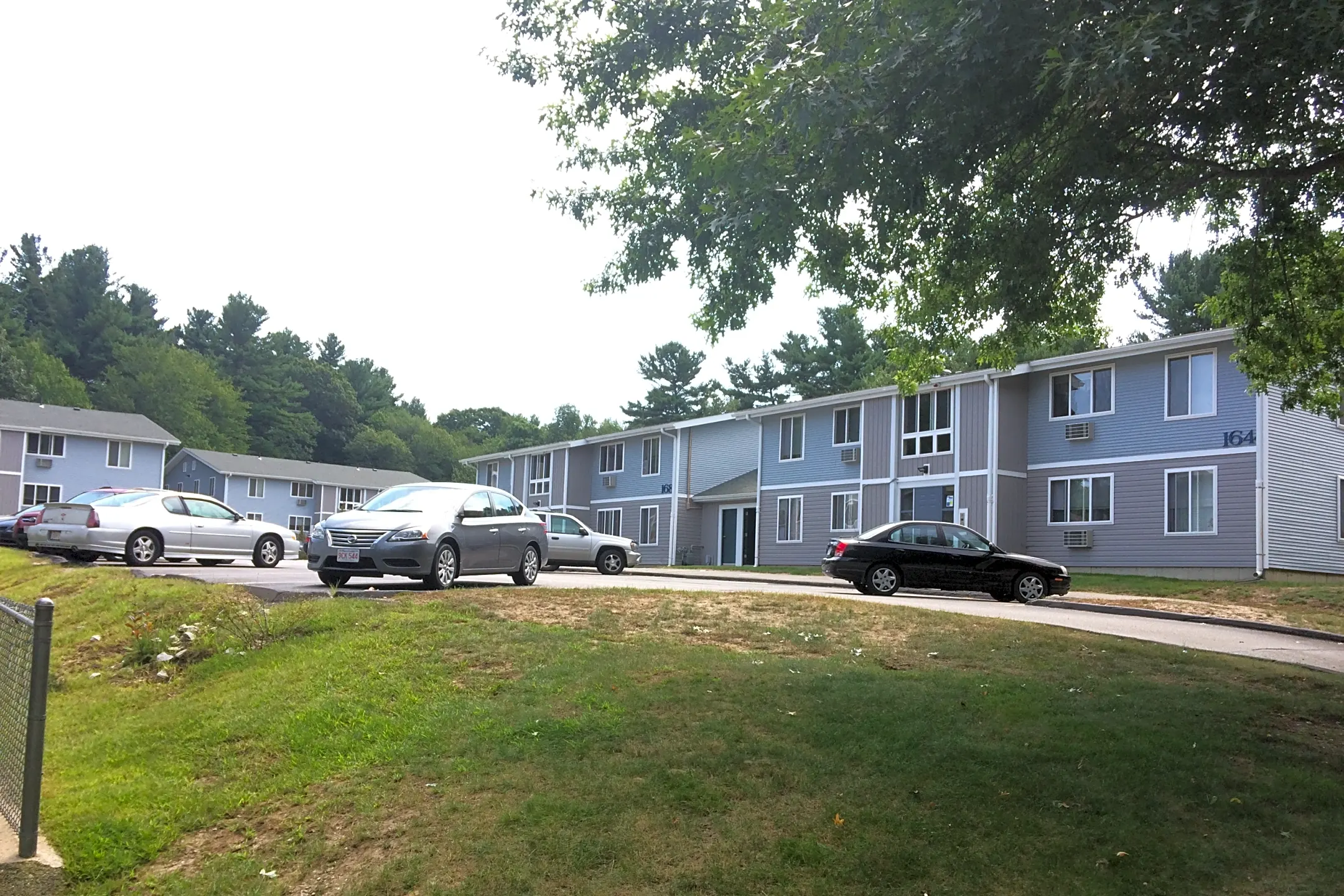 Olde English Village Apartments Gardner, MA 01440