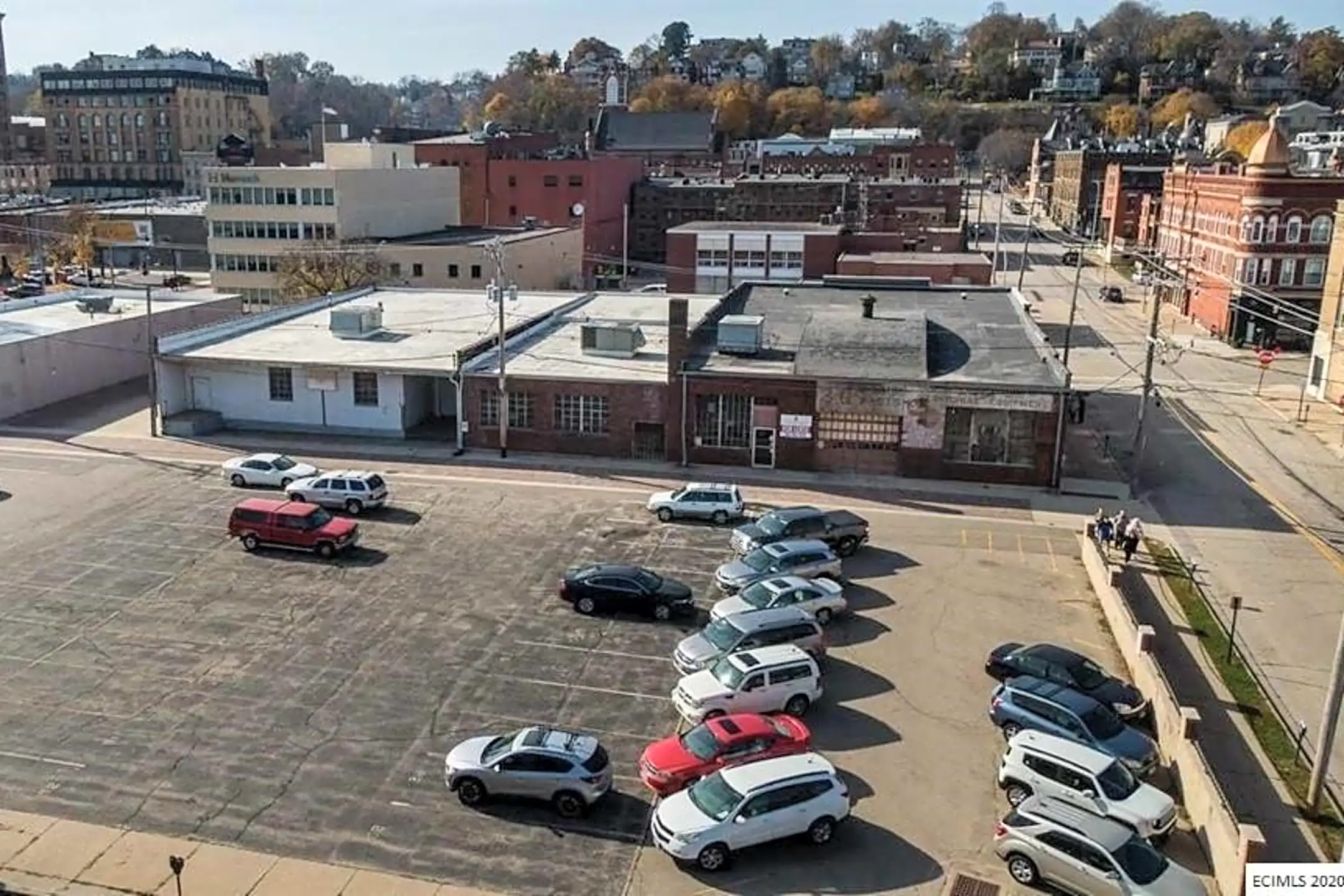 1084 Iowa St - Dubuque, IA