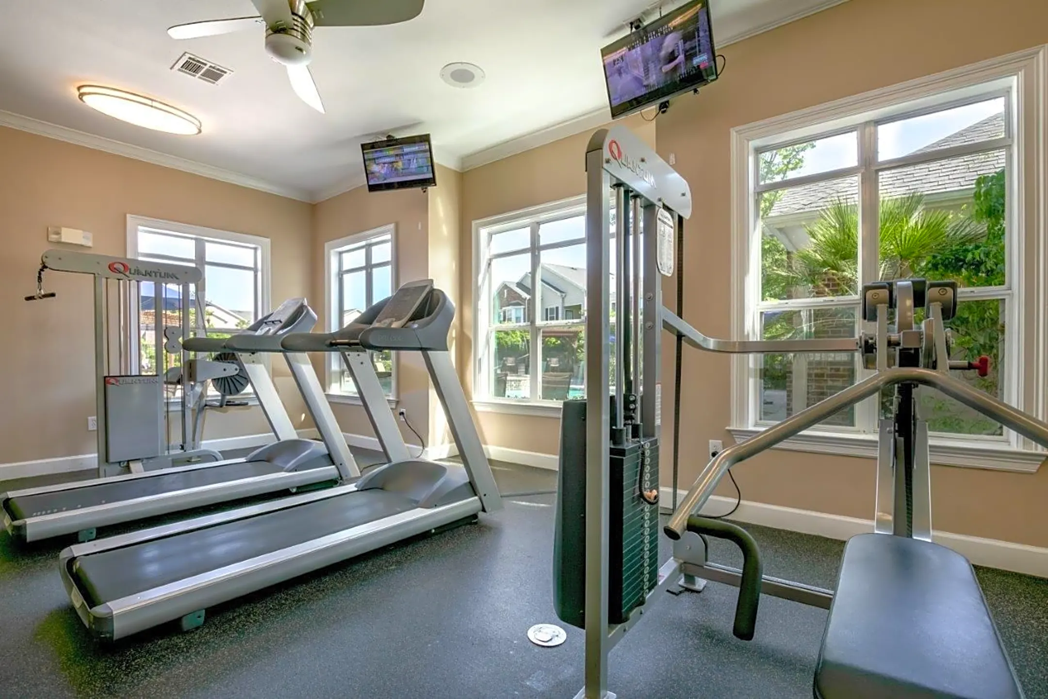 Fitness Weight Room - Villas At West Road - Houston, TX