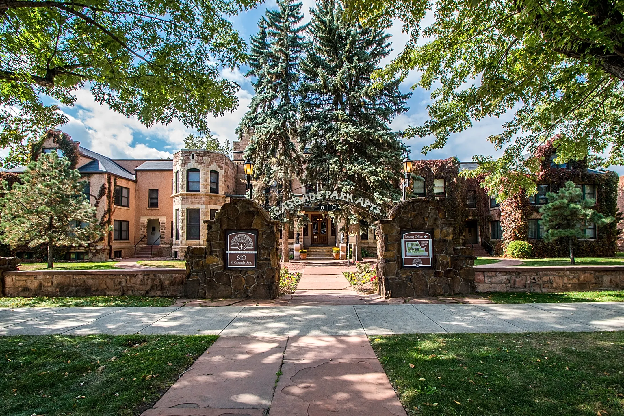 Cascade Park 624 N Cascade Ave Colorado Springs Co Apartments For