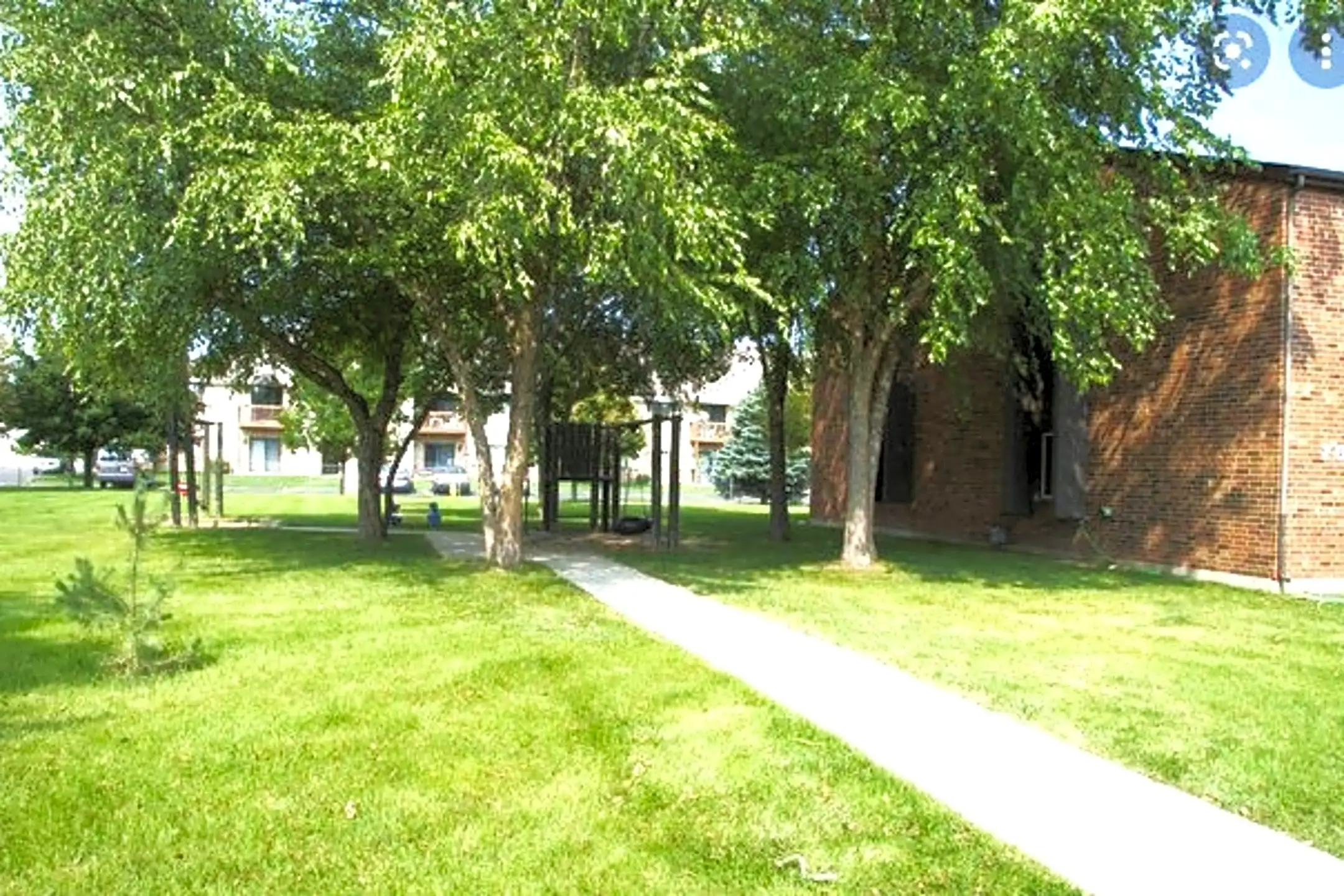 Delavan Court Apartments Delavan, WI 53115