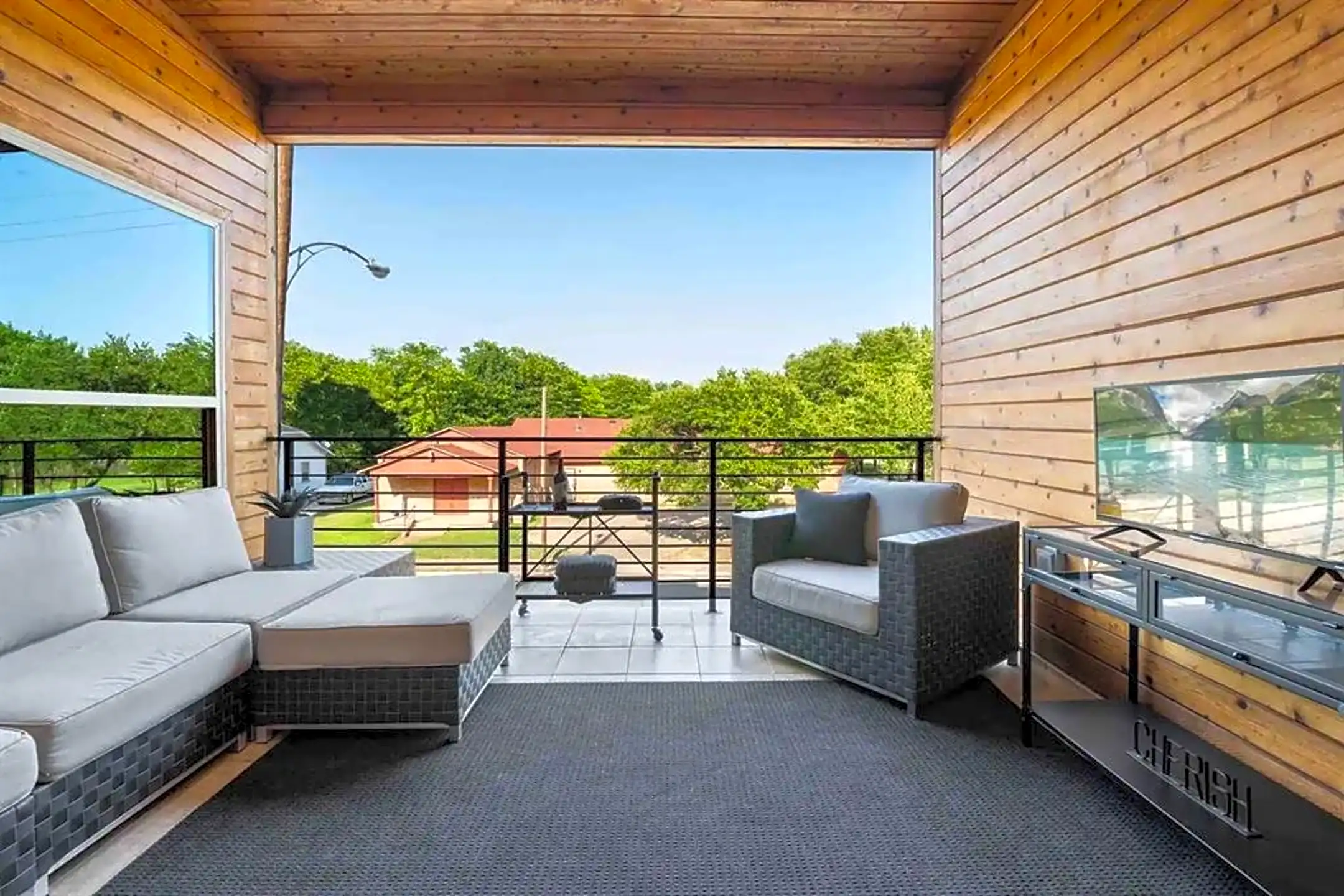 Patio / Deck - 3807 Vilbig Rd - Dallas, TX
