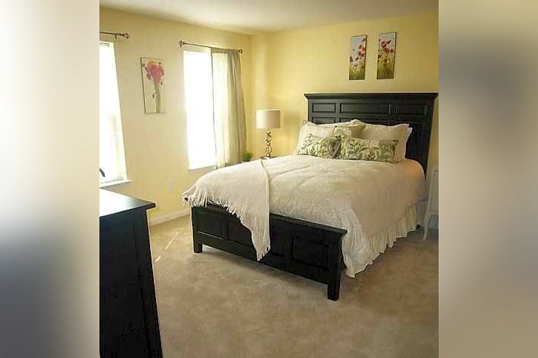 Bedroom - The Villas of Castleton - Marietta, PA