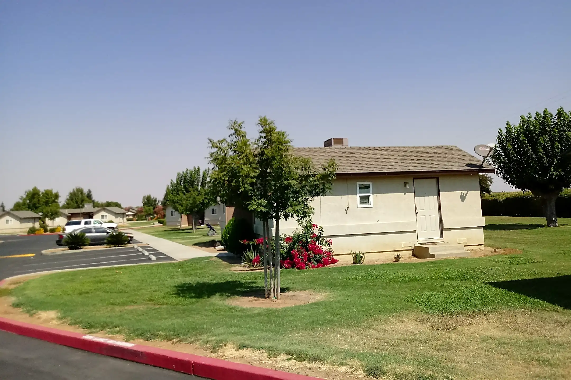 bear-creek-apartments-1509-n-plainsburg-rd-planada-ca-apartments-for-rent-rent