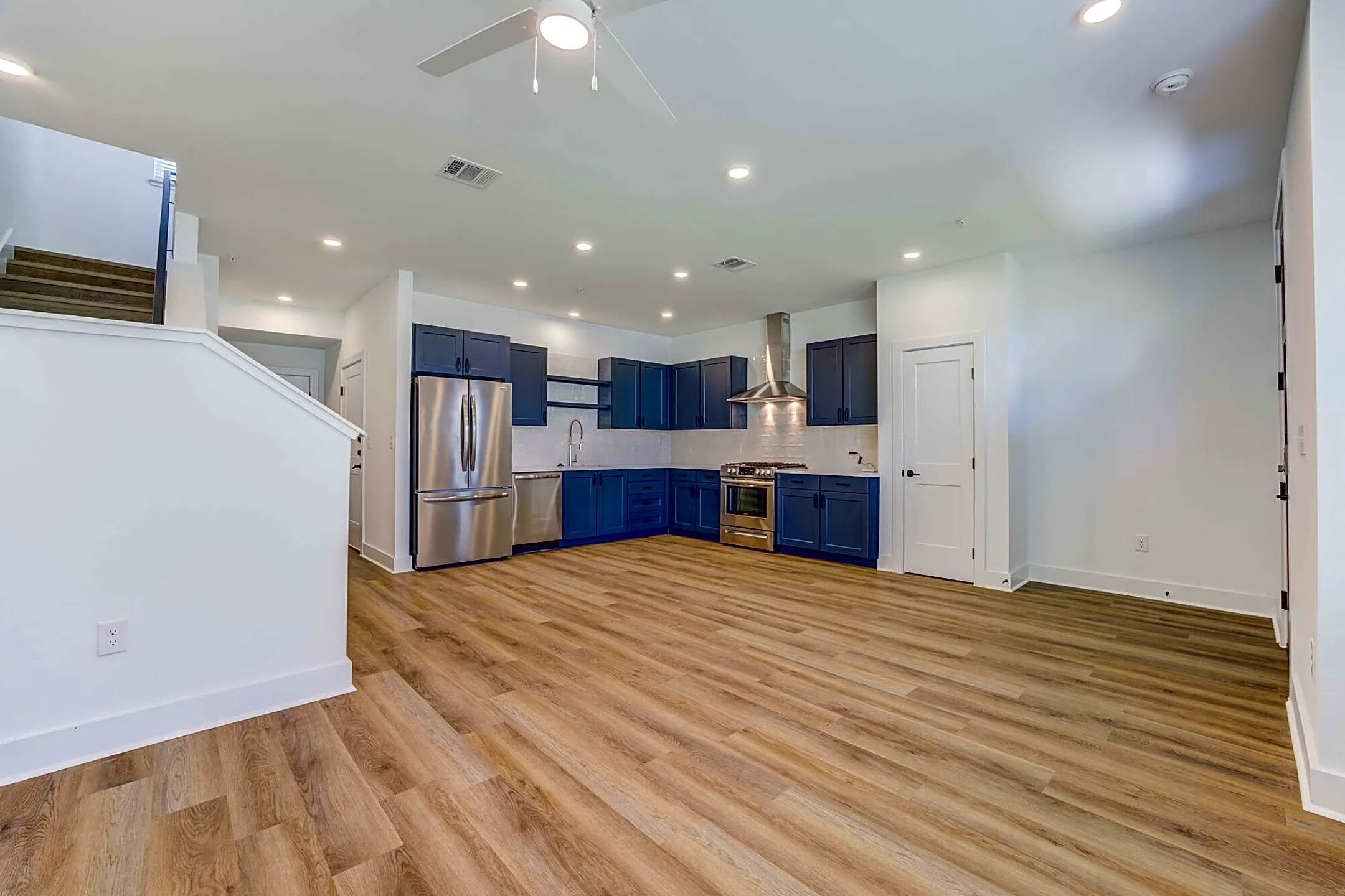 Escalon Townhomes 181 S Brook Dr Leander, TX Houses for Rent Rent.