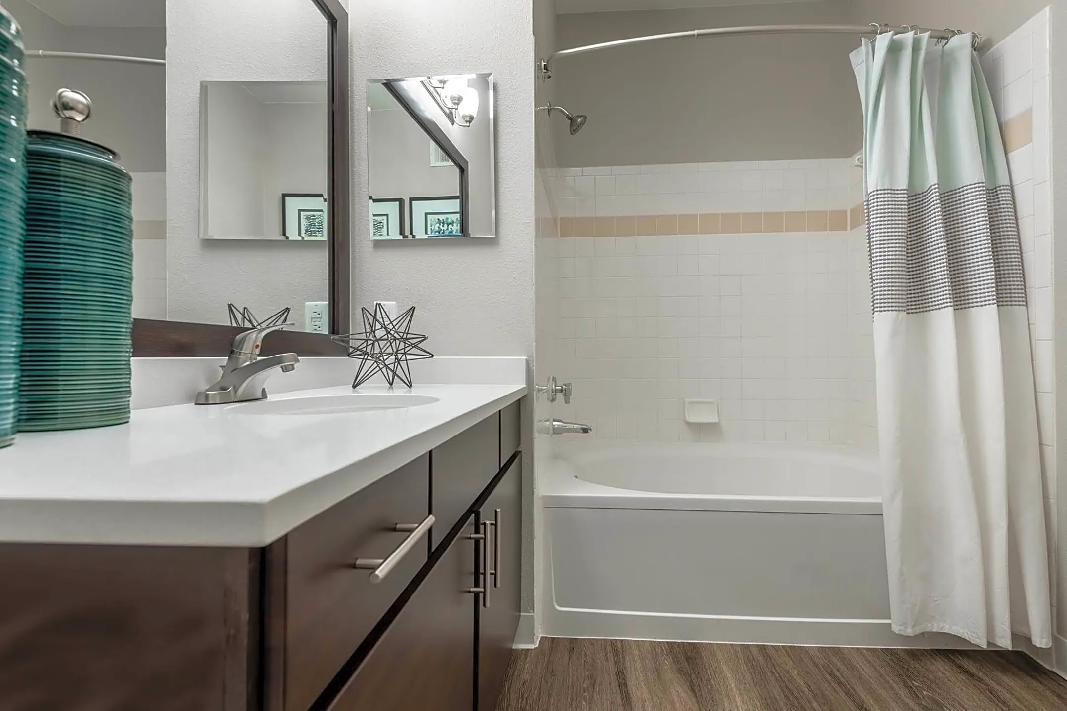 Bathroom - Windsor Townhomes and Apartments - Lakewood, CO