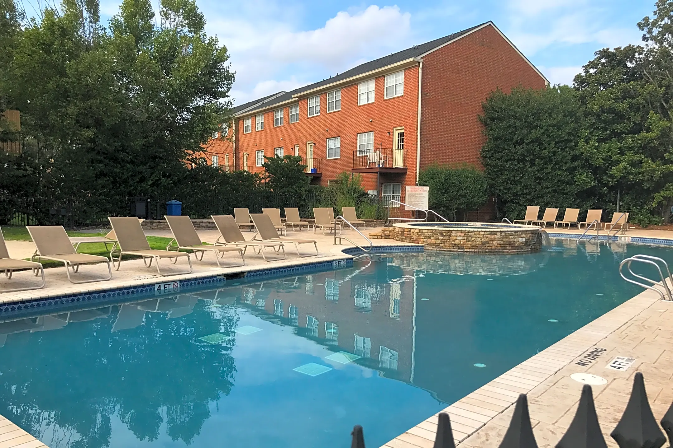 Towne Club Apartments - Athens, GA 30606