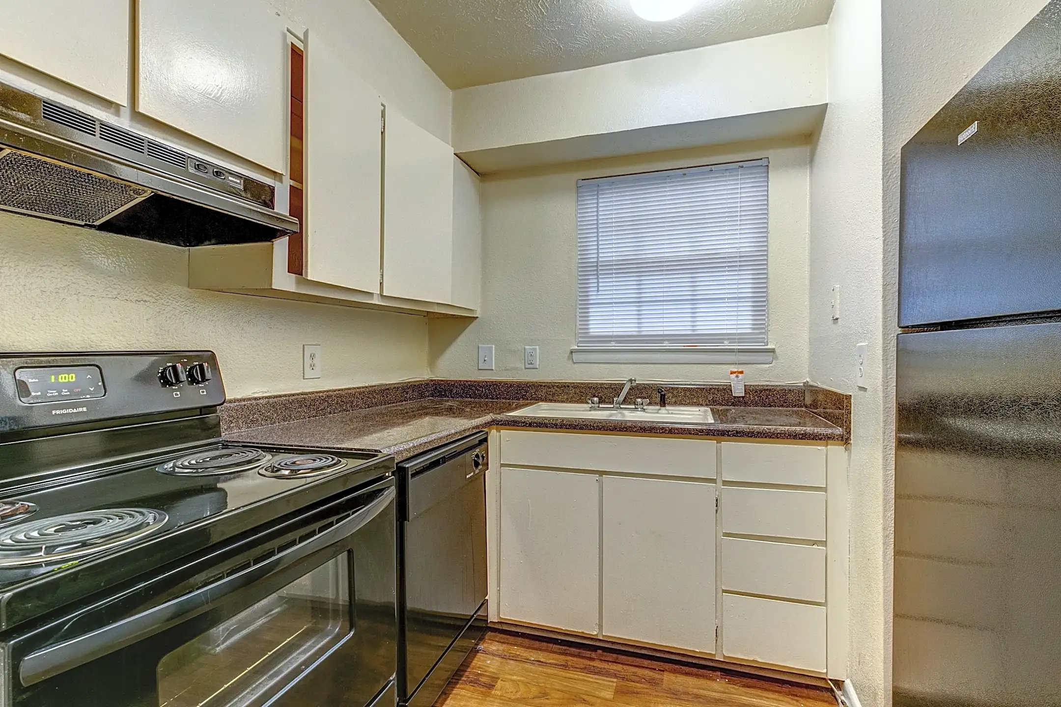 Lake Colony Apartment Homes 3200 Lake Colony Drive Northwest