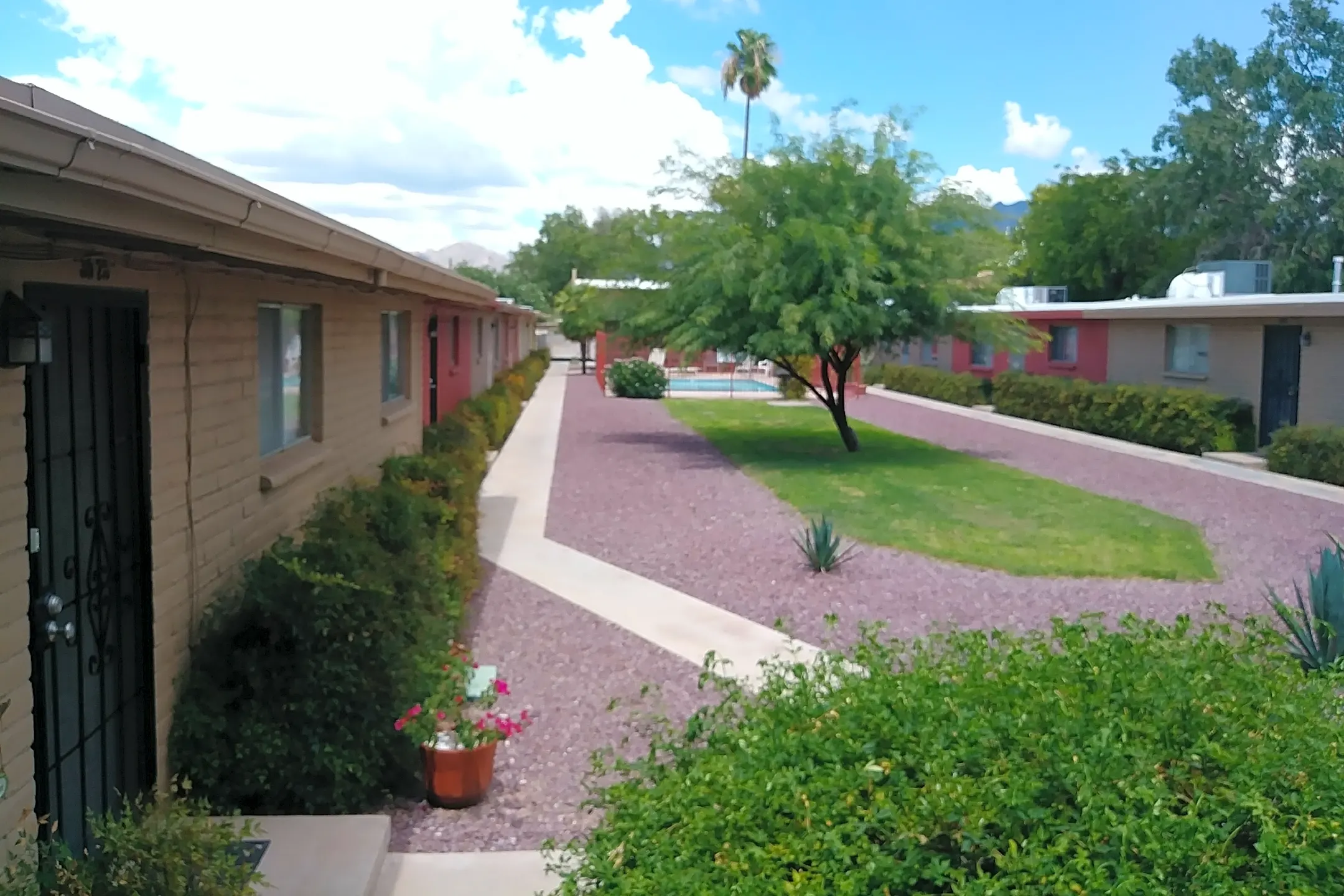 St James Court Apartments Tucson AZ 85716