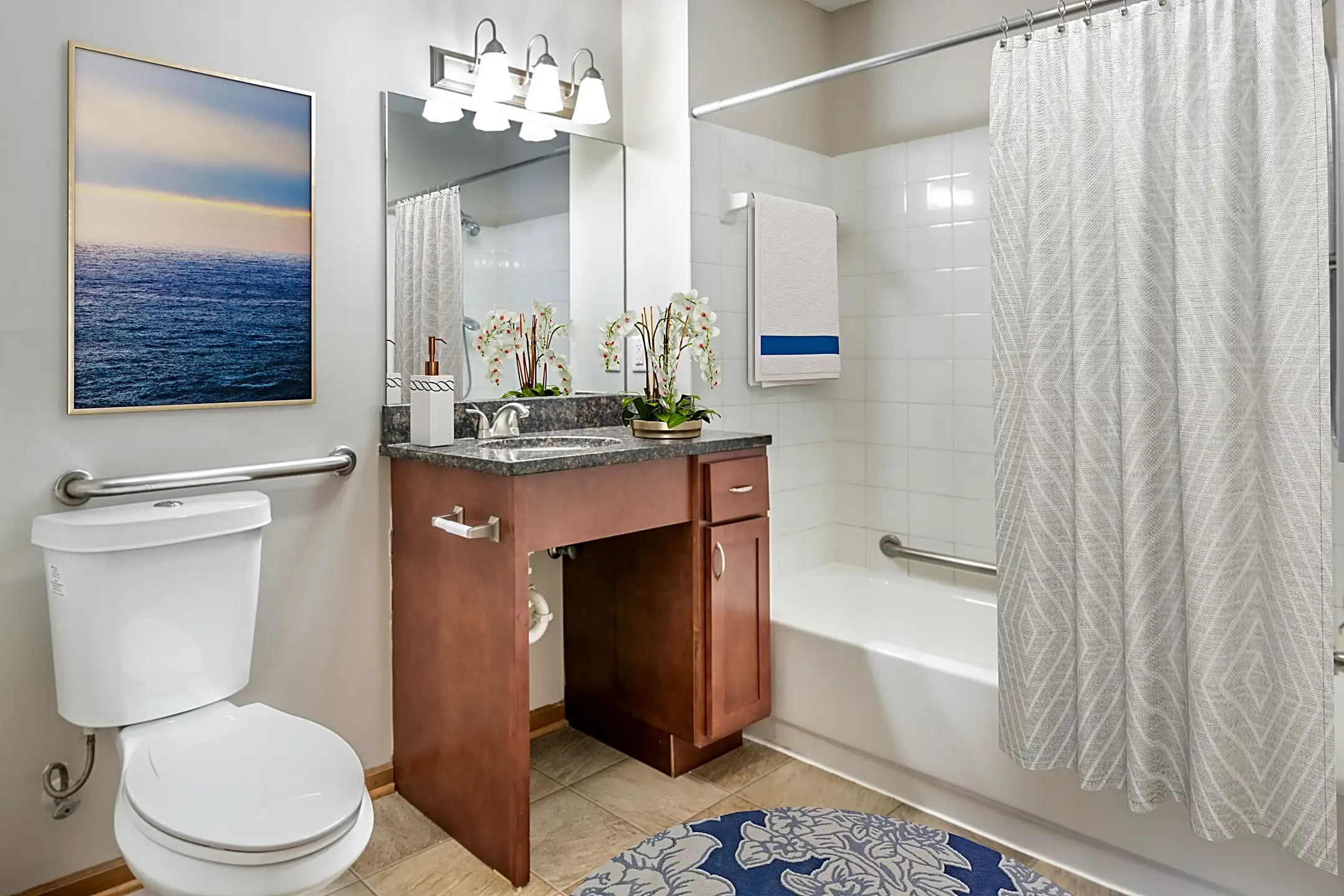 Bathroom - Crosby Pointe - Saint Paul, MN