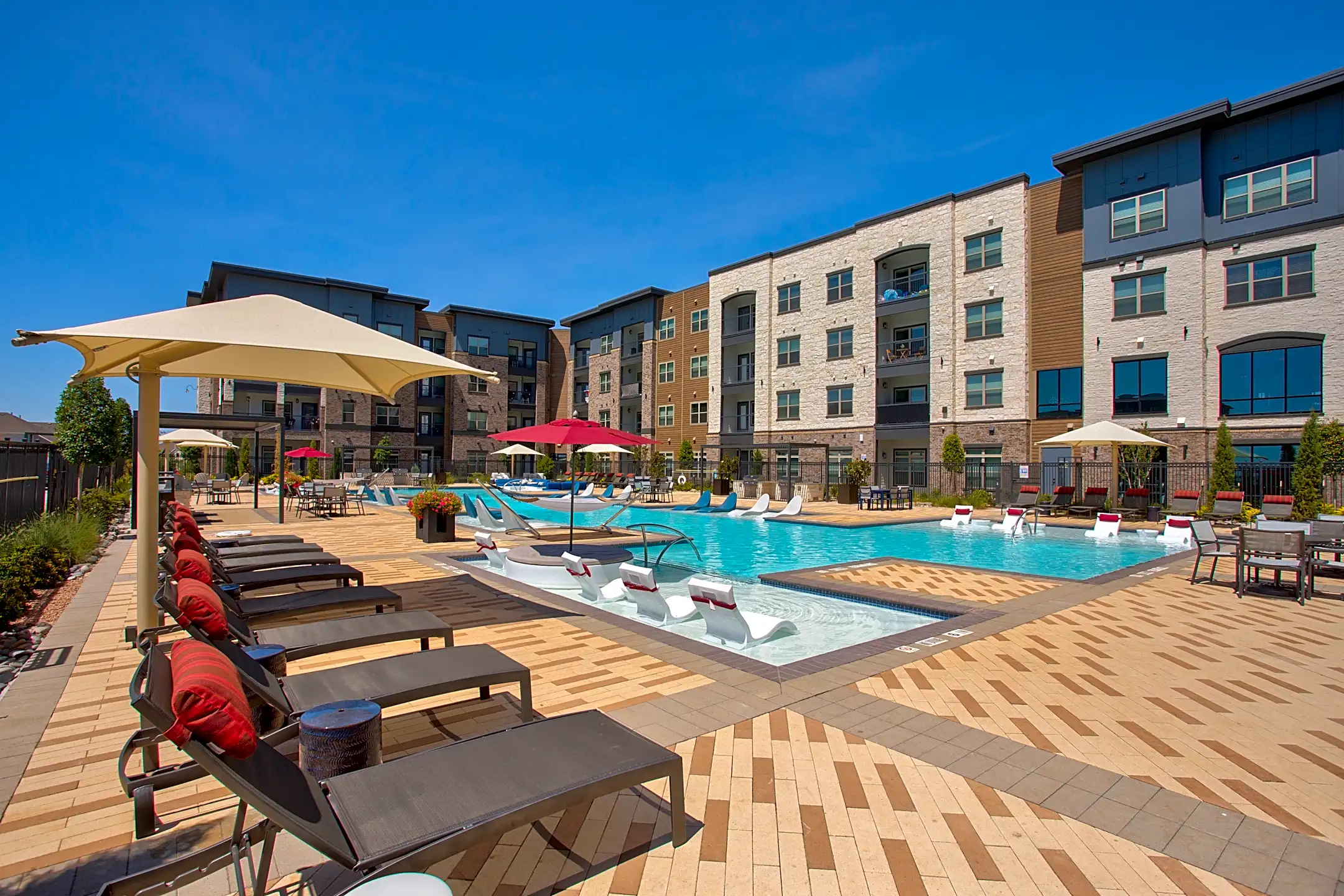 Linz At The Station Brand New Sachse, TX 75048