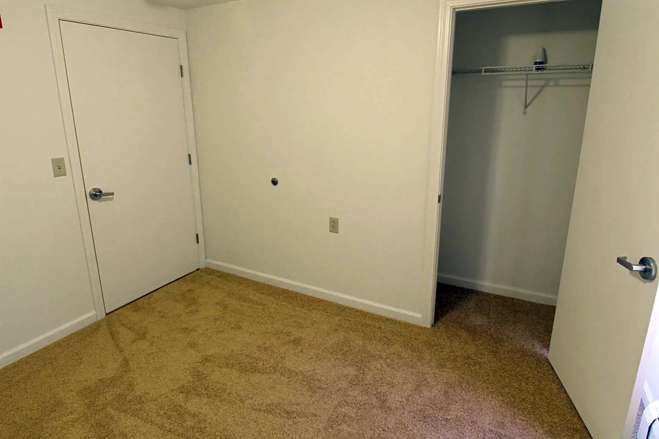 Bedroom - Summitwoods II - Norwich, CT