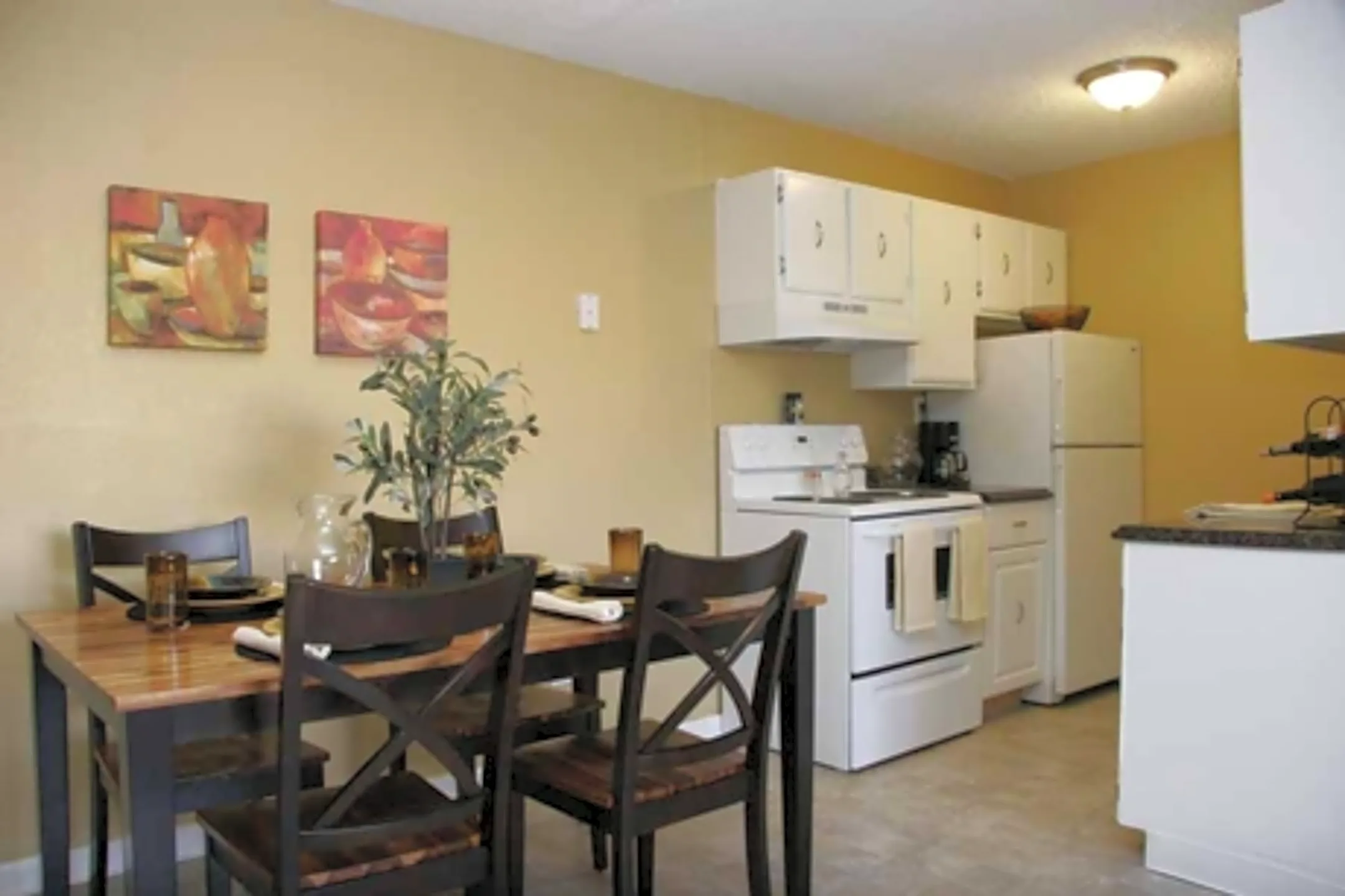 Highland Legends Apartments 7151 Quebec St Commerce City, CO