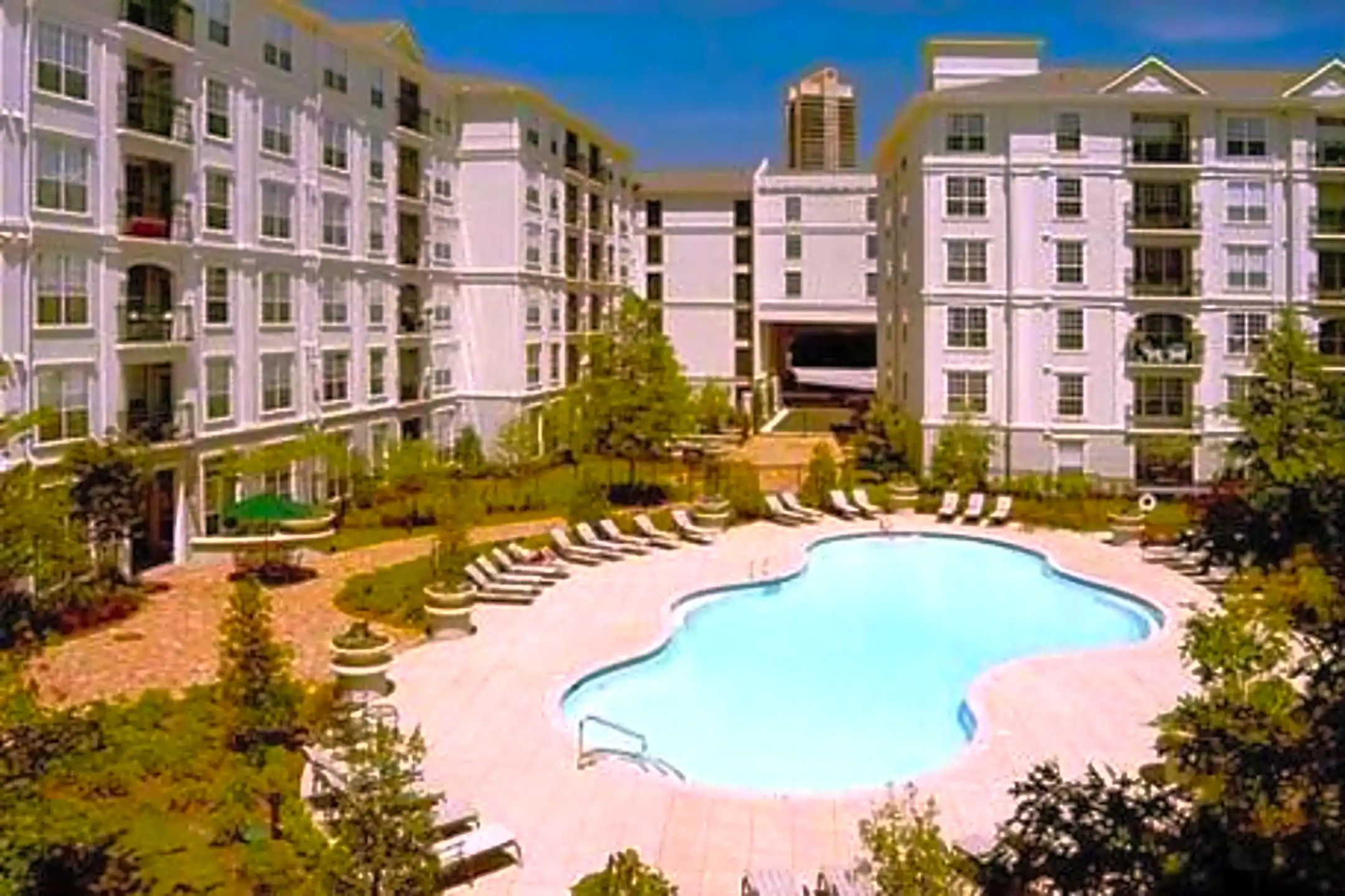 Phipps Place 3460 Kingsboro Rd NE Atlanta, GA Apartments for Rent