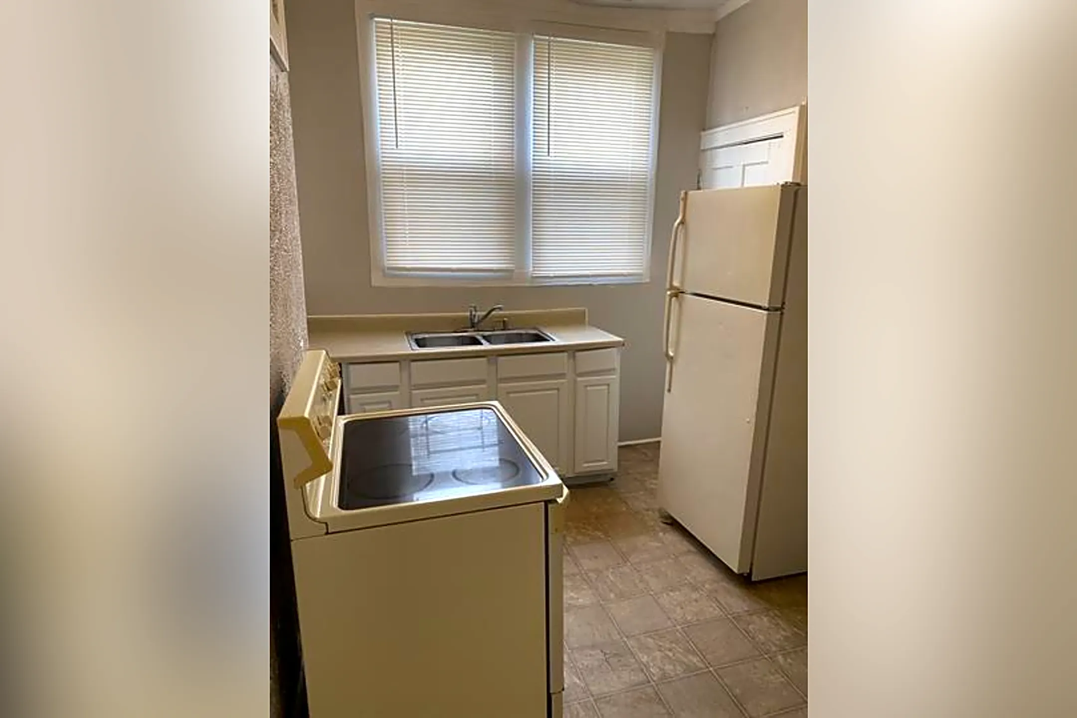 349 W Grand Ave 349 W Grand Ave unit 104 Beloit, WI Houses for Rent