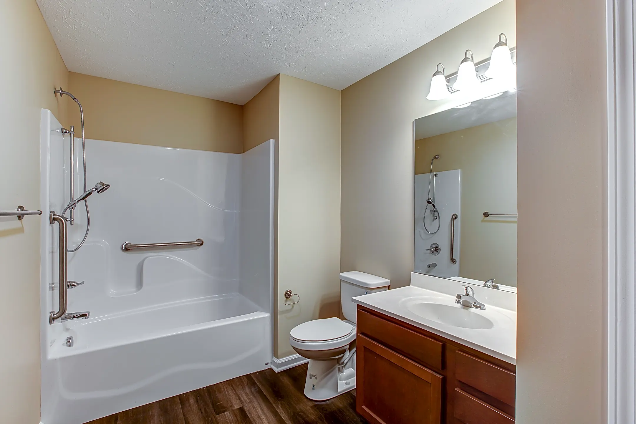 Bathroom - Olive Grove Apartments - New Albany, IN
