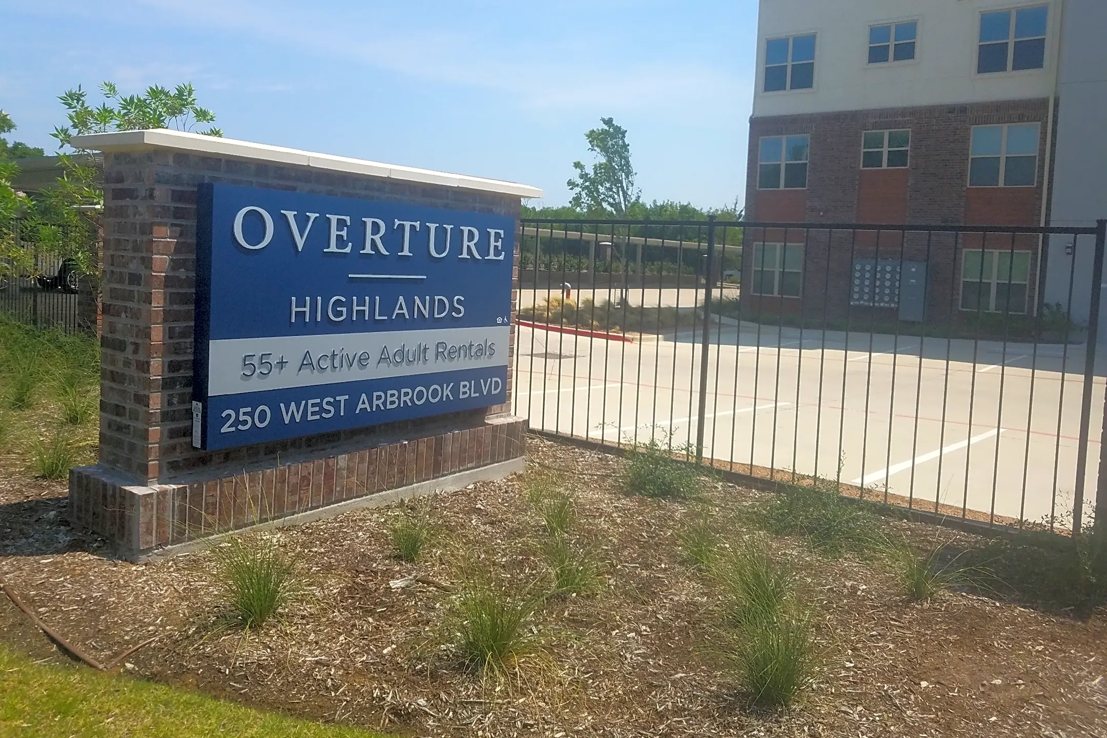 Overture Highlands Apartments