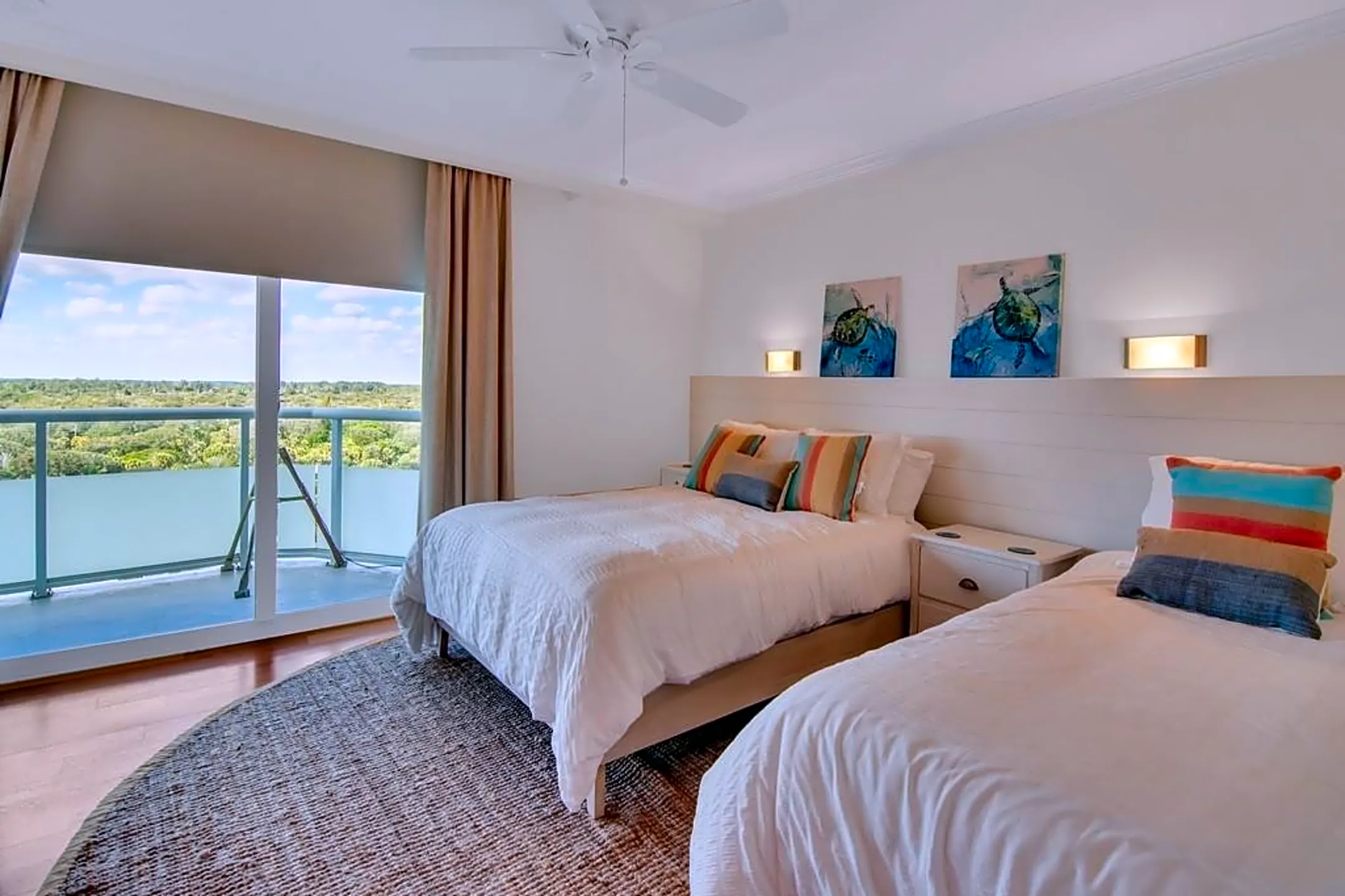 Bedroom - 3554 Ocean Dr - Vero Beach, FL