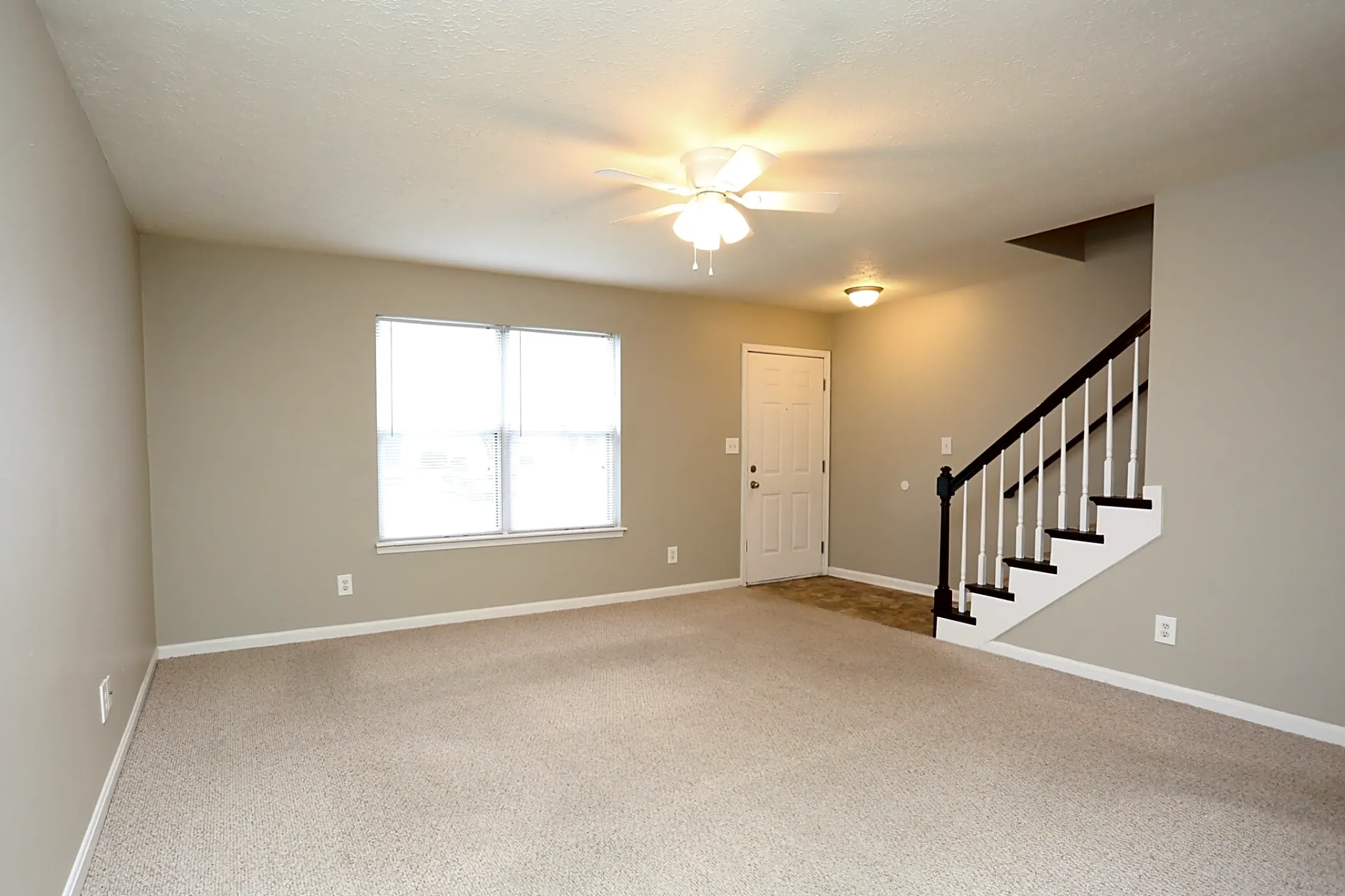 Kennedy Place Townhomes Louisville, KY 40272