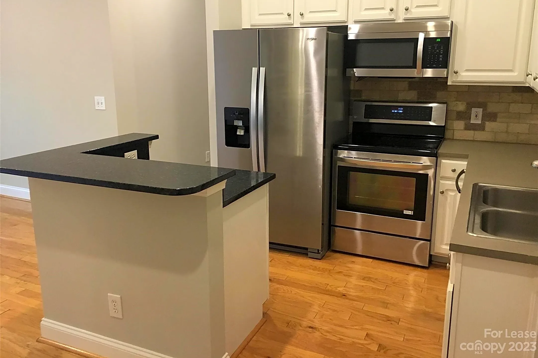 Kitchen - 790 N Davidson St - Charlotte, NC