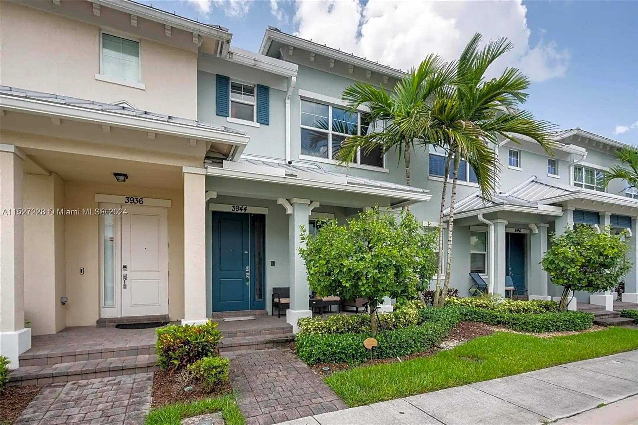 3944 Poinciana Ln Townhomes Hollywood, FL 33021