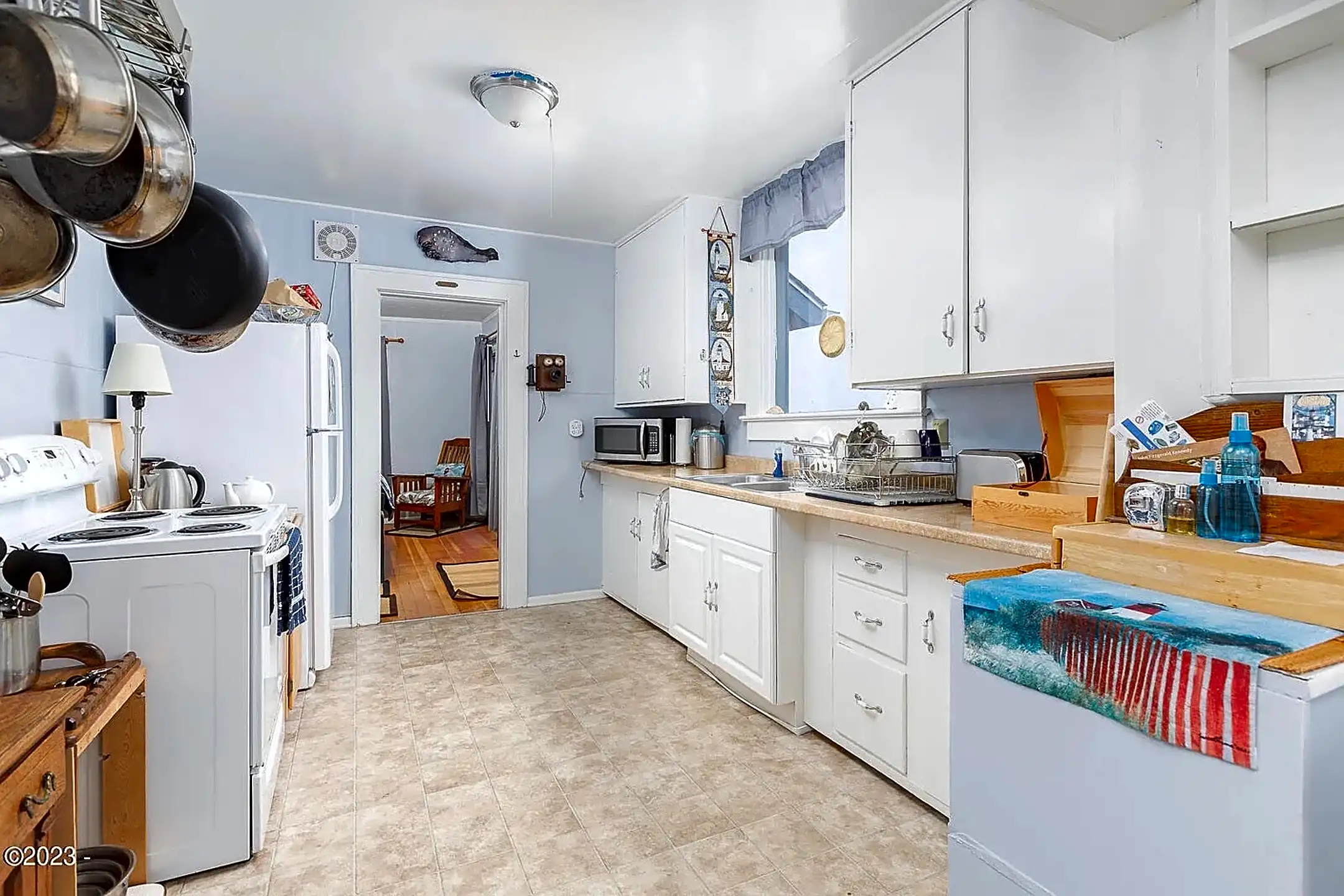 Kitchen - 825 NW 1st St - Newport, OR