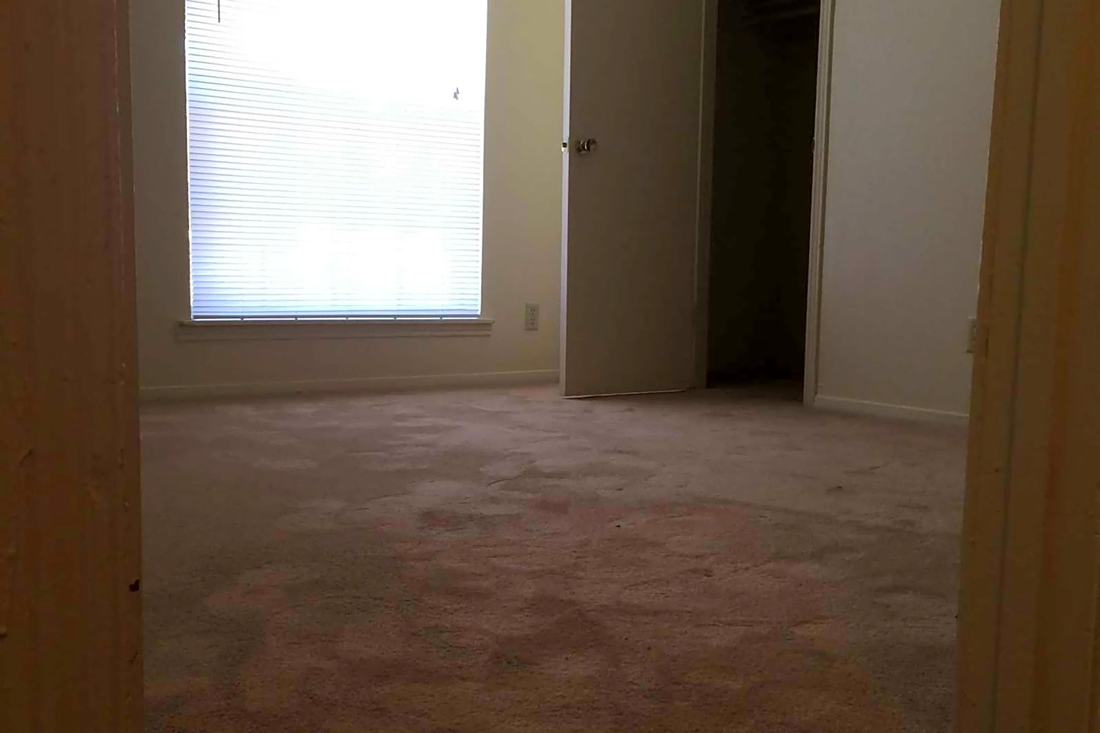 College Main Apartments - Bryan, TX