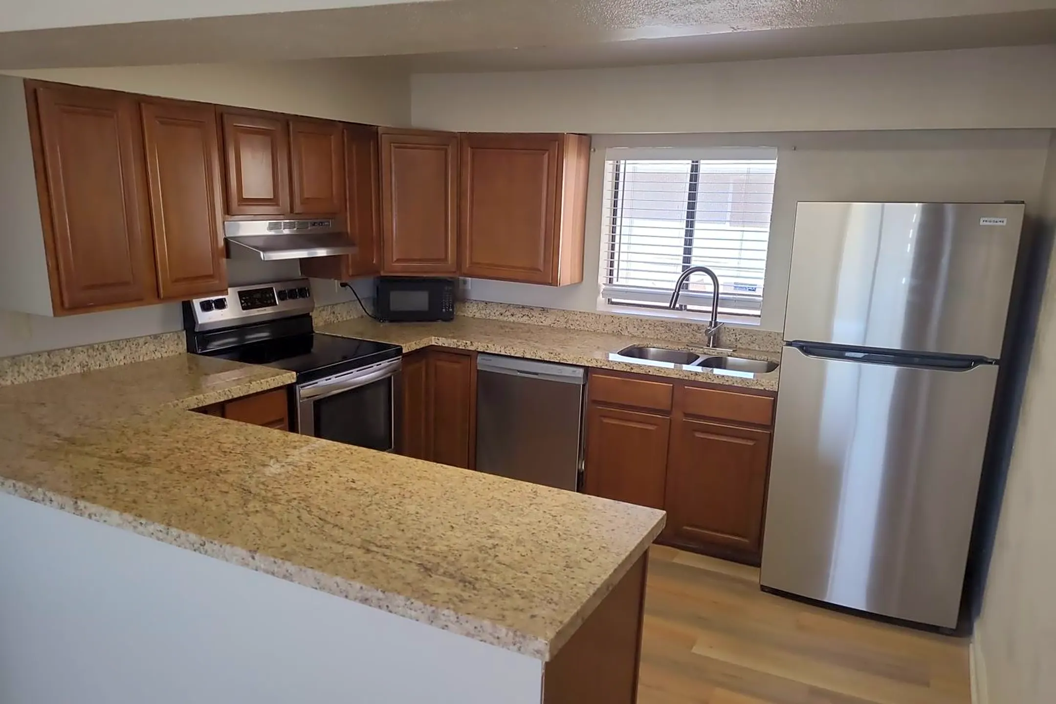 451 E 10th Ave Apartments Apache Junction, AZ 85119
