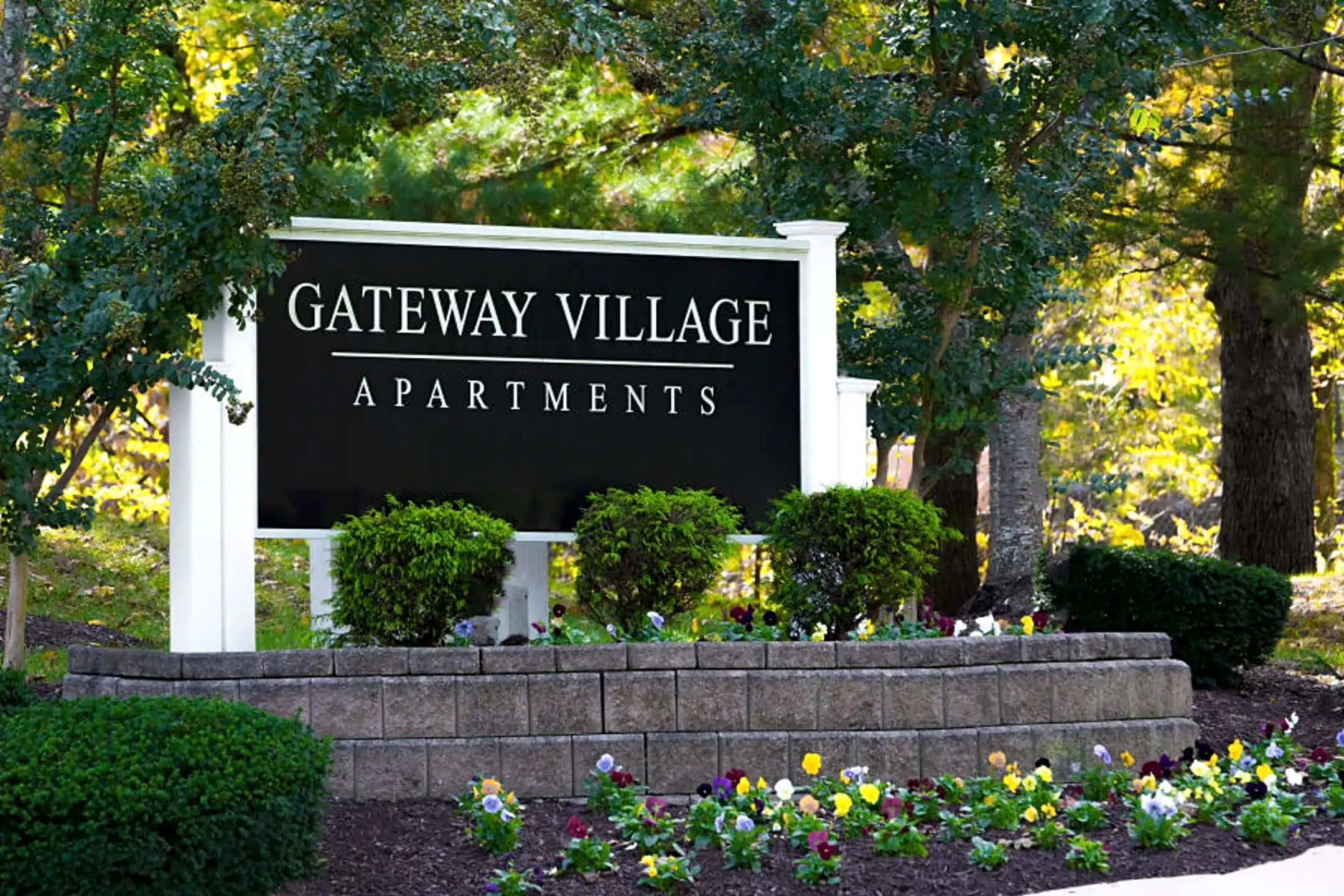 Gateway Village Apartments 9978 Guilford Rd Jessup, MD Apartments