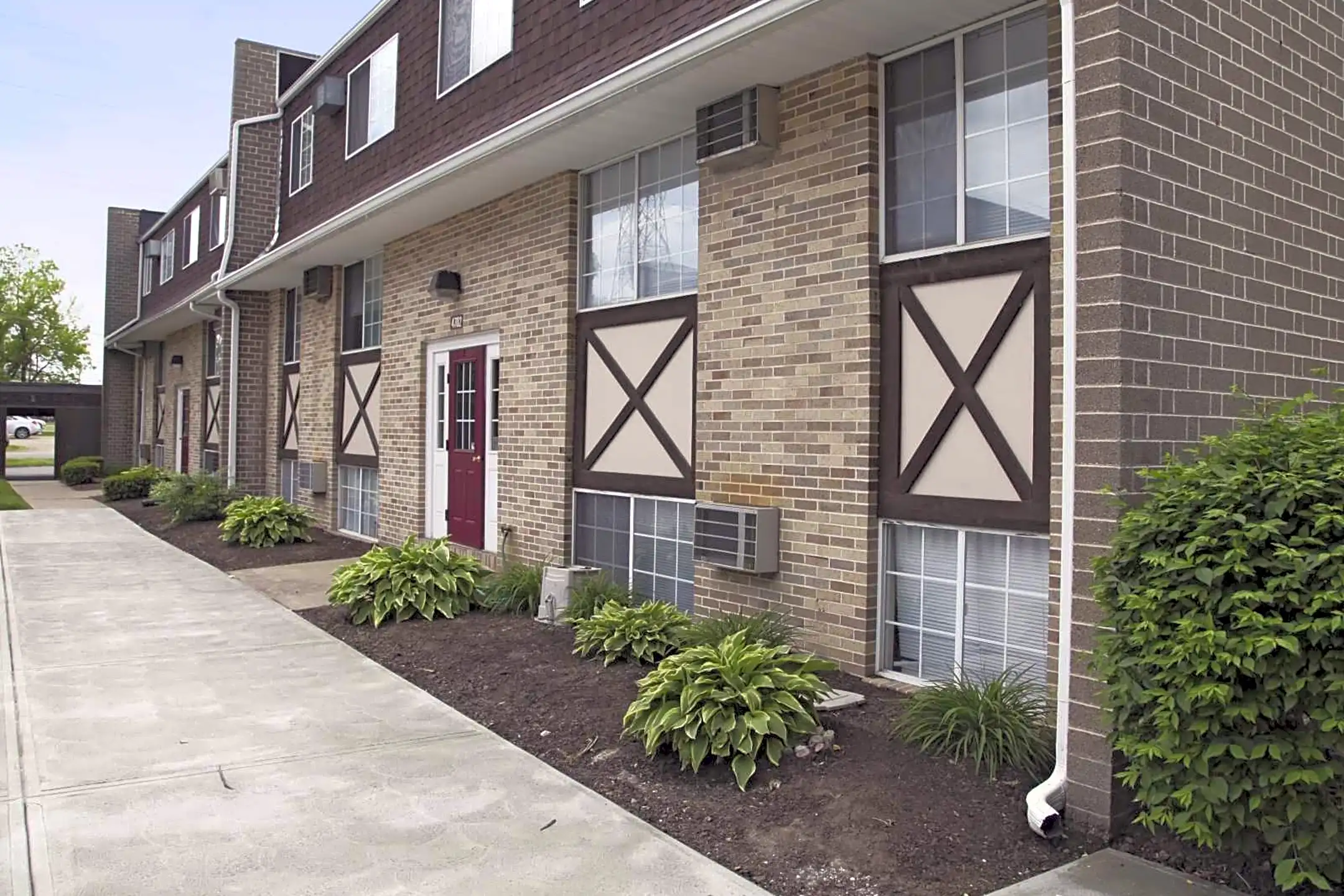 Oak Glen Apartments Canton, OH 44709