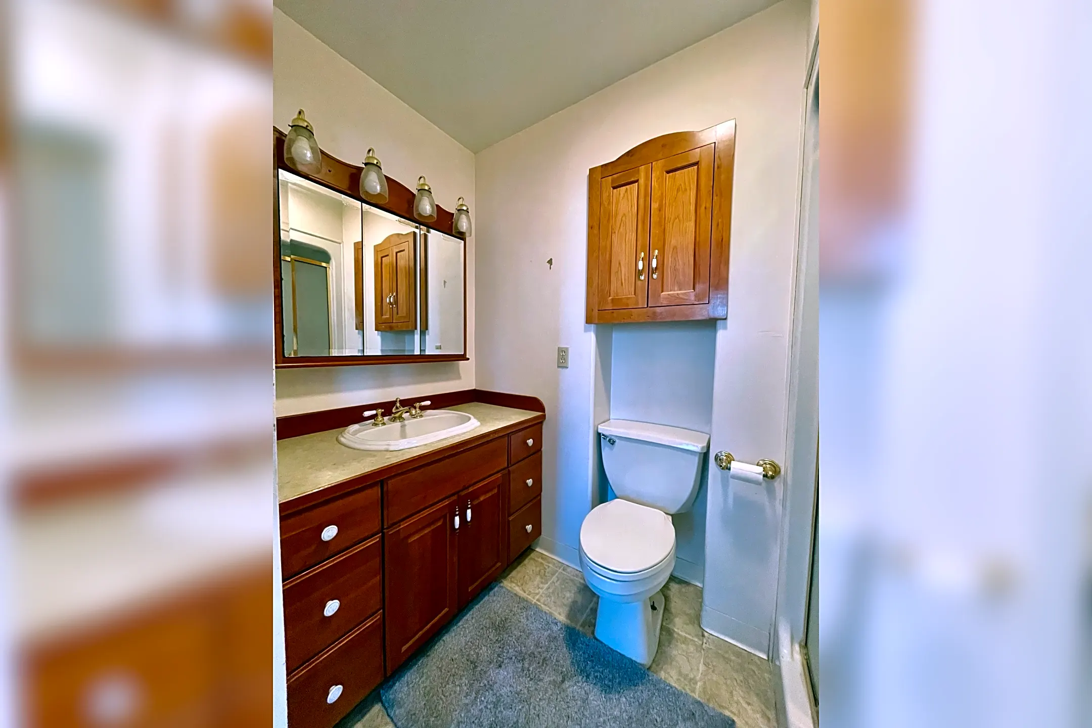 Bathroom - 4 Lawrence Plain Rd - Hadley, MA