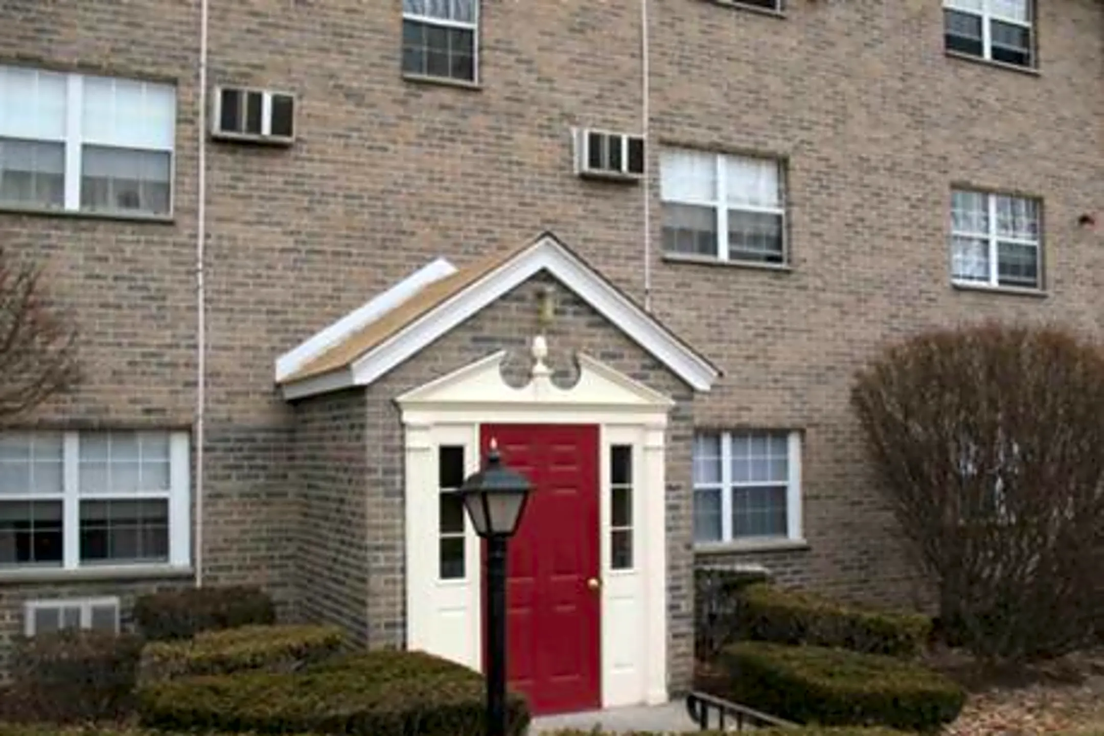 Camelot Apartments 1021 Main St Clinton, MA Apartments for Rent Rent.