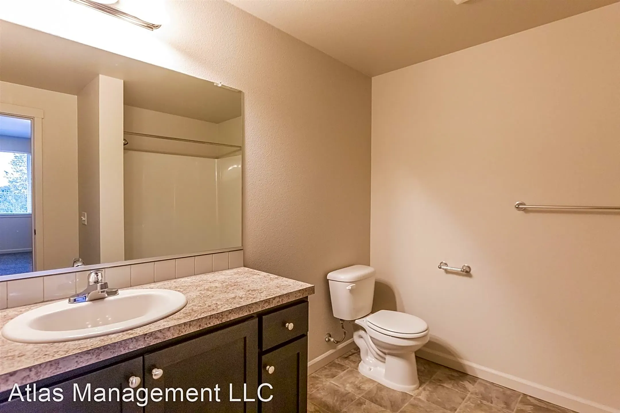 Bathroom - Alderbrook - Vancouver, WA