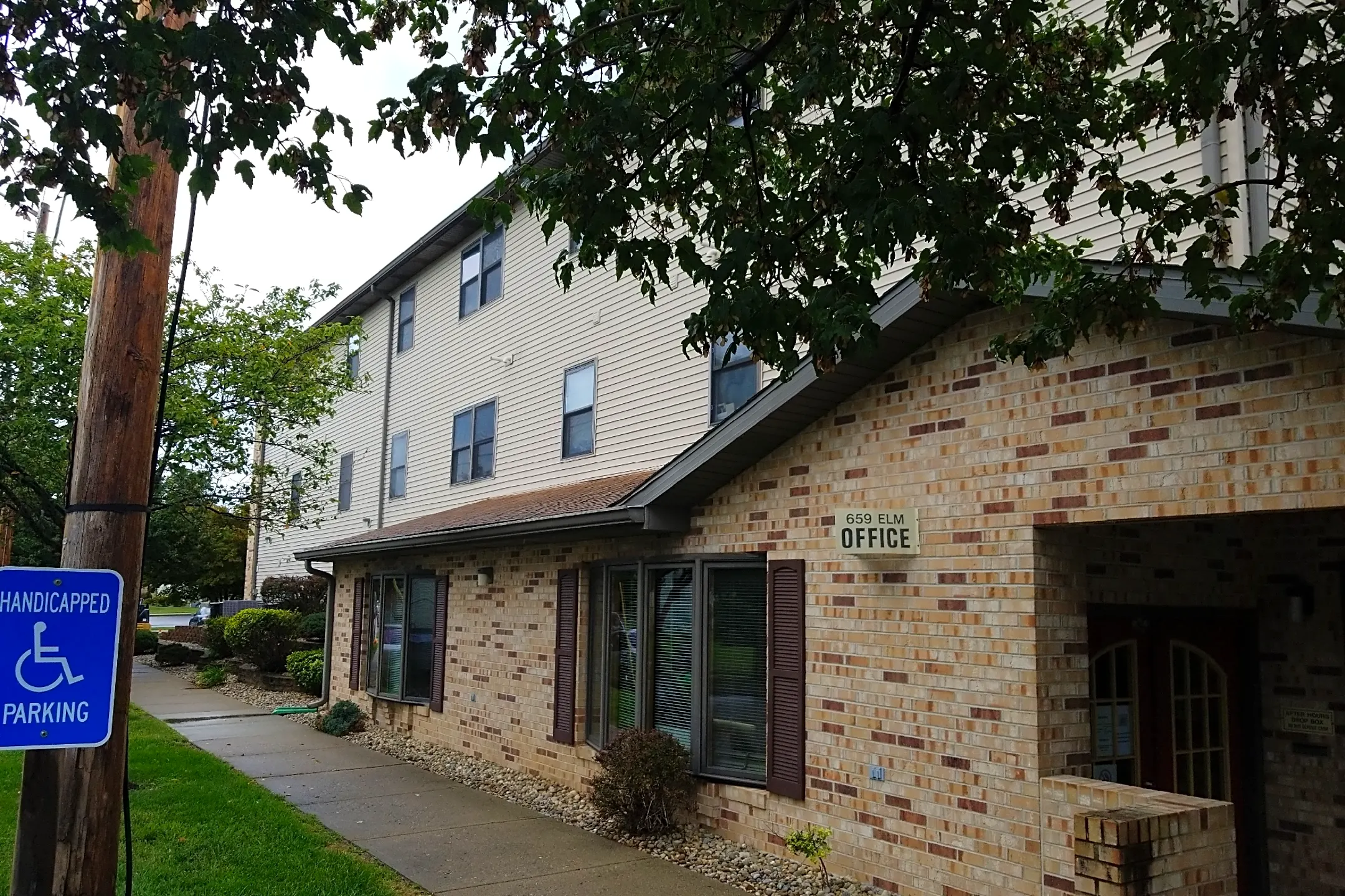 Apartments village springhill raintree haute terre mi