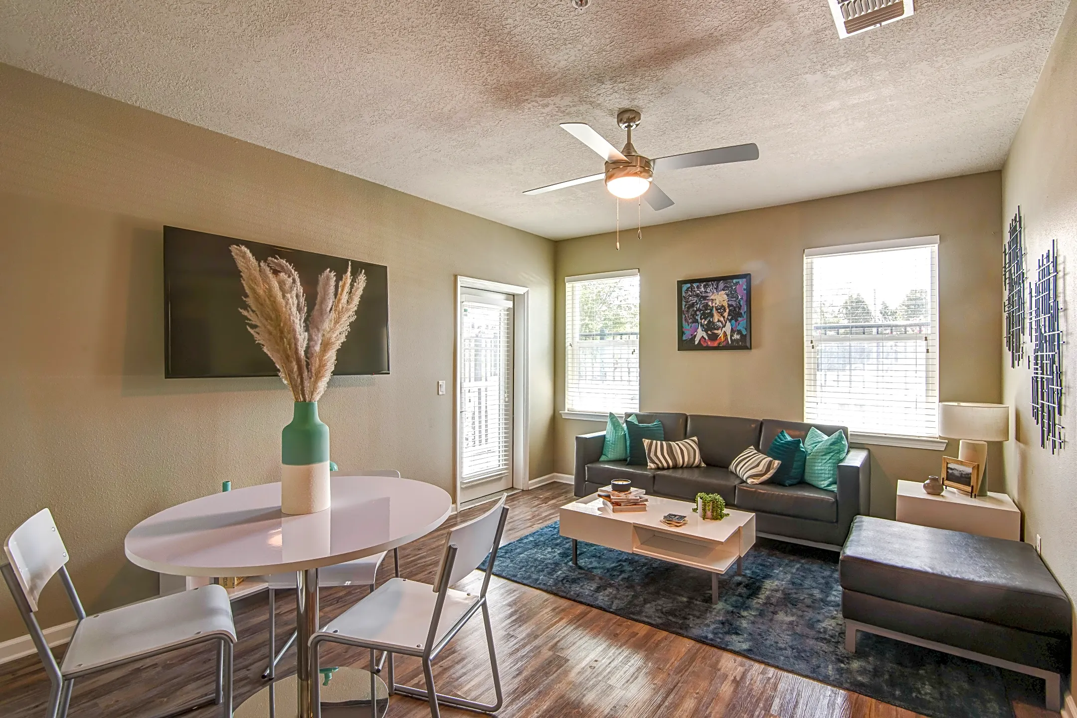 Living Room - IQ Apartments - Per Bed Leases - Tampa, FL