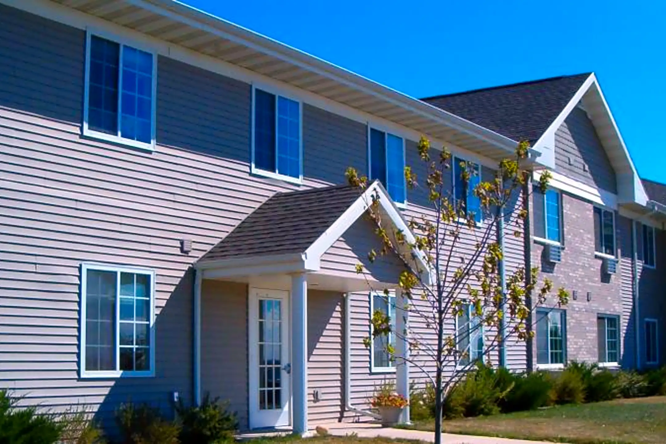 Arbor Glen 740 Brown School Road Evansville, WI Apartments for Rent