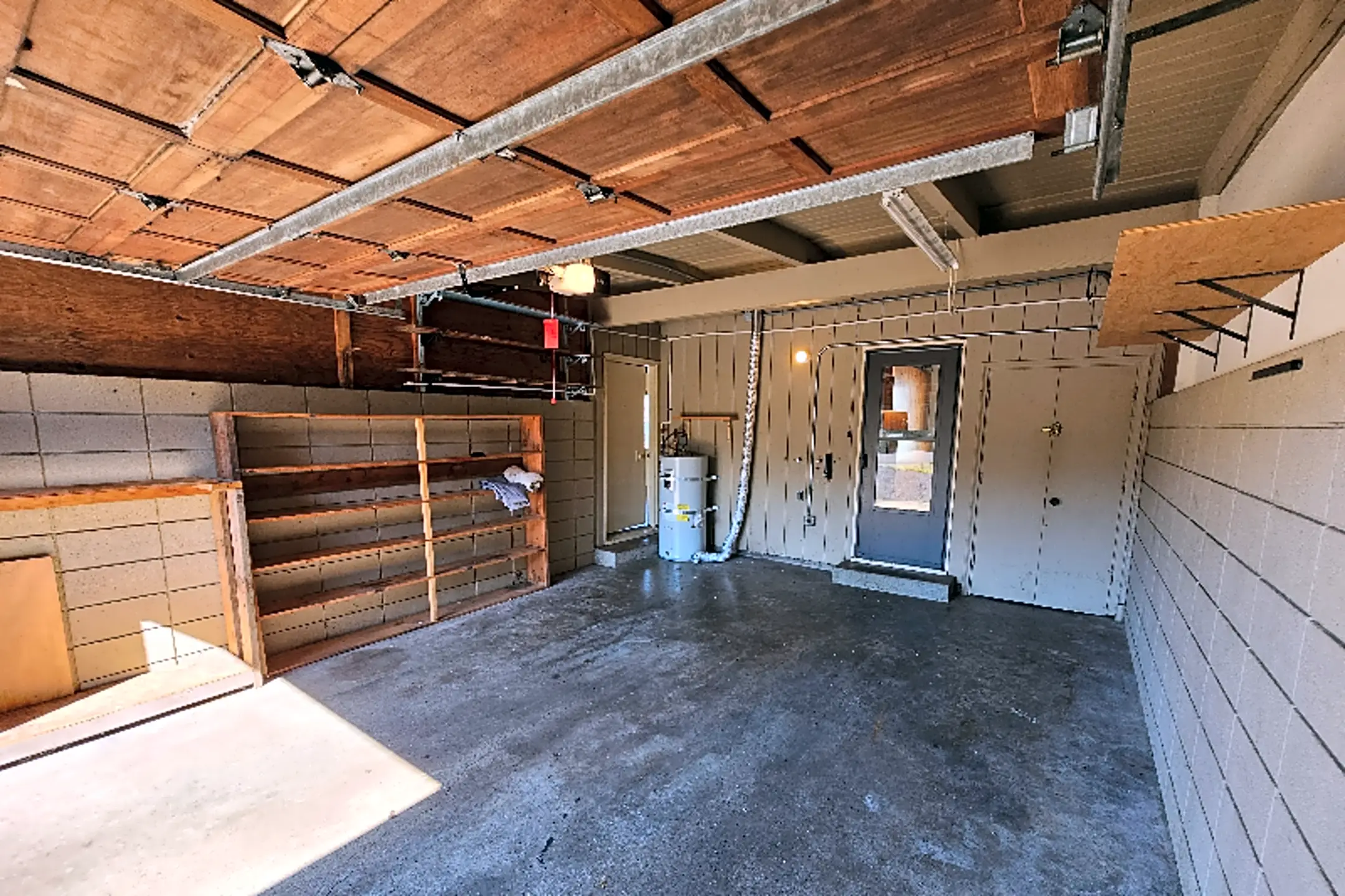 Patio / Deck - 511 NE 8th St - Newport, OR