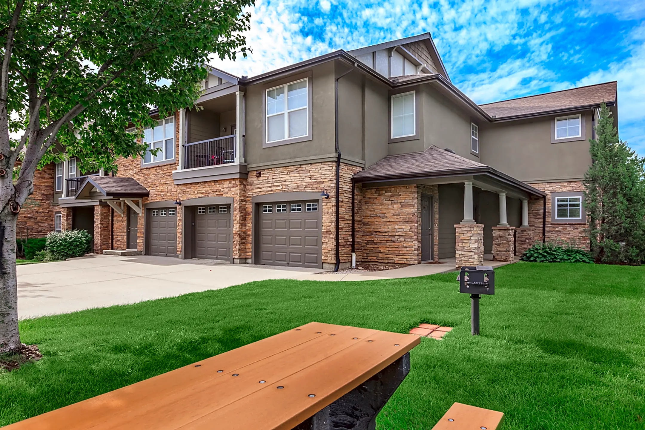 deer-creek-apartment-homes-apartments-overland-park-ks-66213