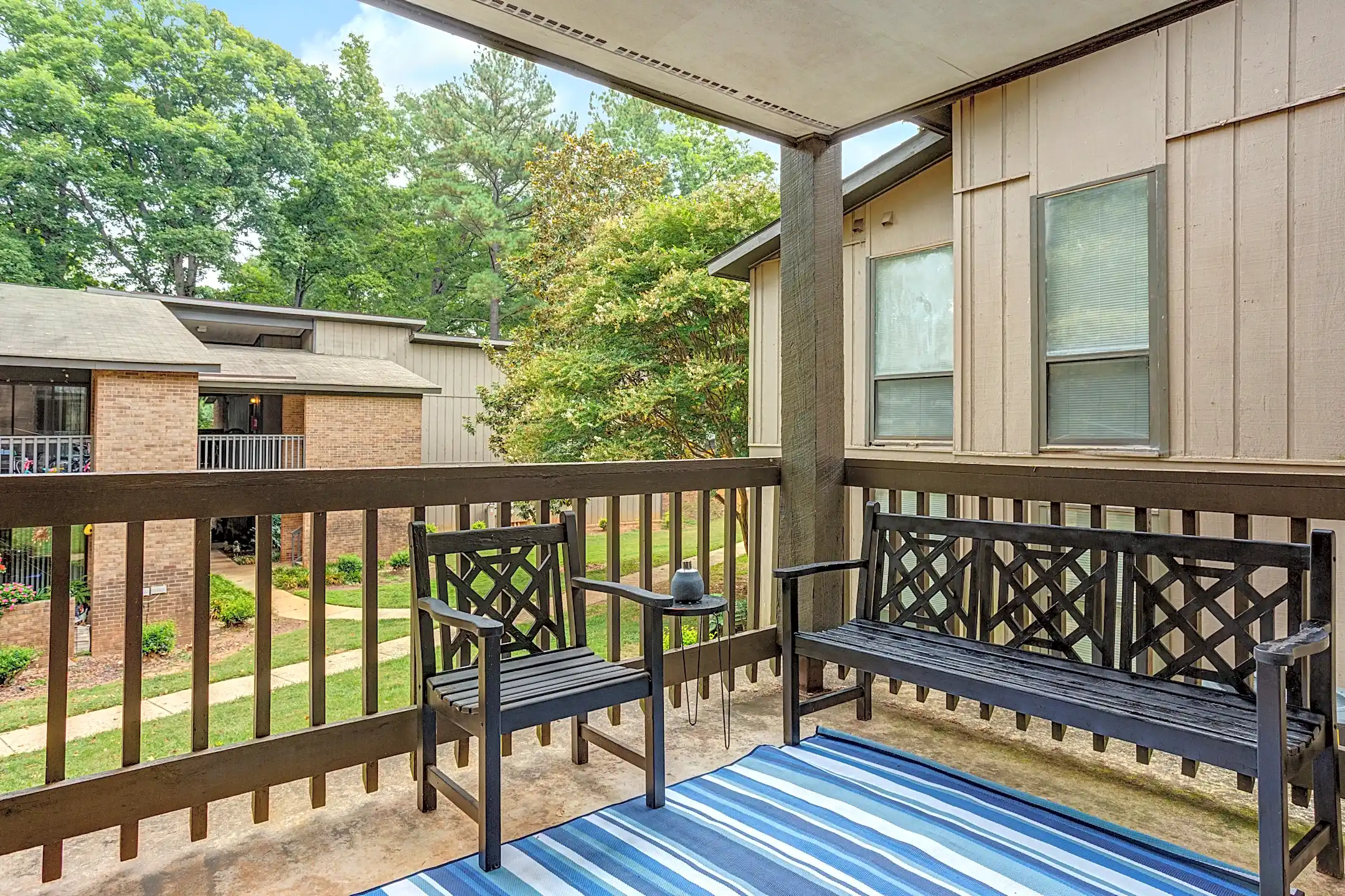 Yester Oaks Apartments Greensboro, NC 27408