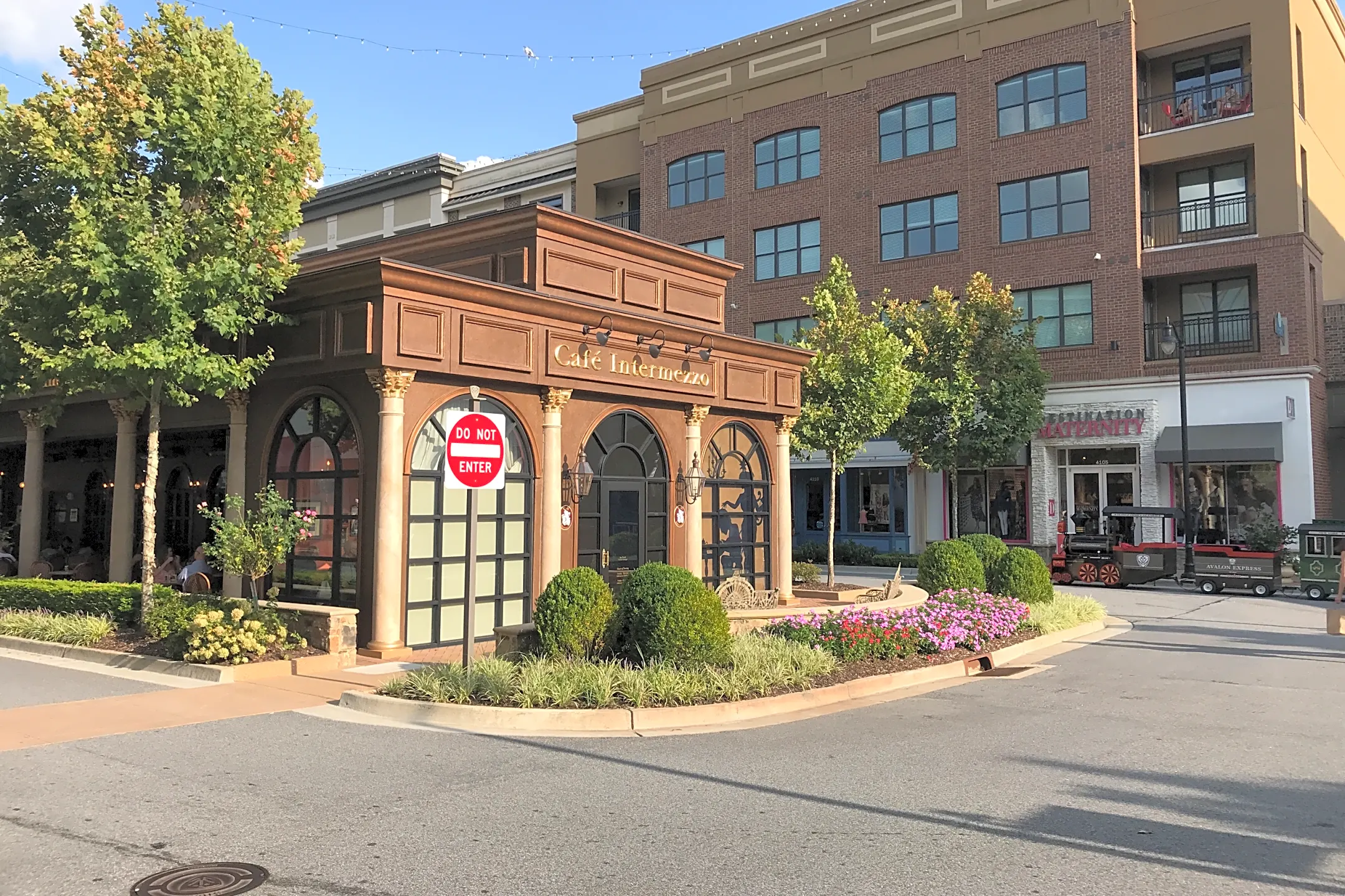 Avalon Apartments/Retail 2795 Old Milton Pkwy Alpharetta, GA