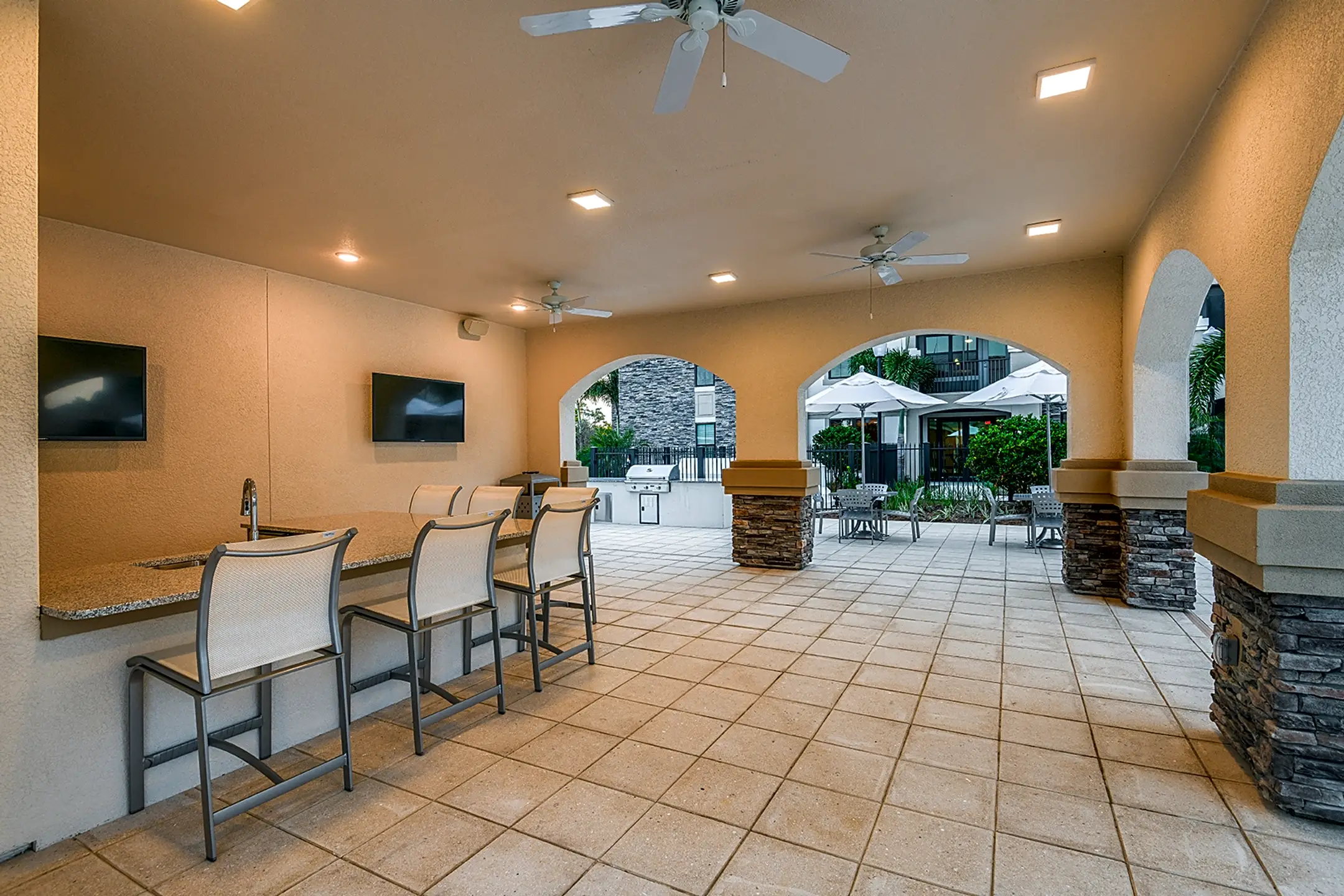 Anson On Palmer Ranch 6251 Sawyer Loop Rd Sarasota, FL Apartments