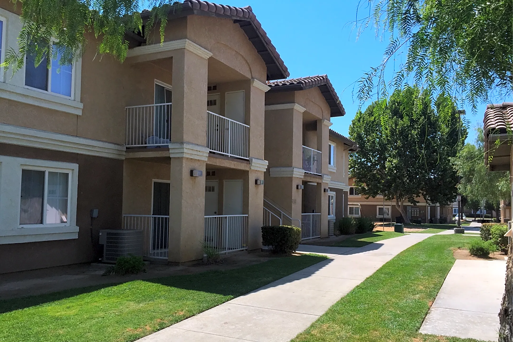 Tuolumme Village Apartments - Parlier, CA 93648