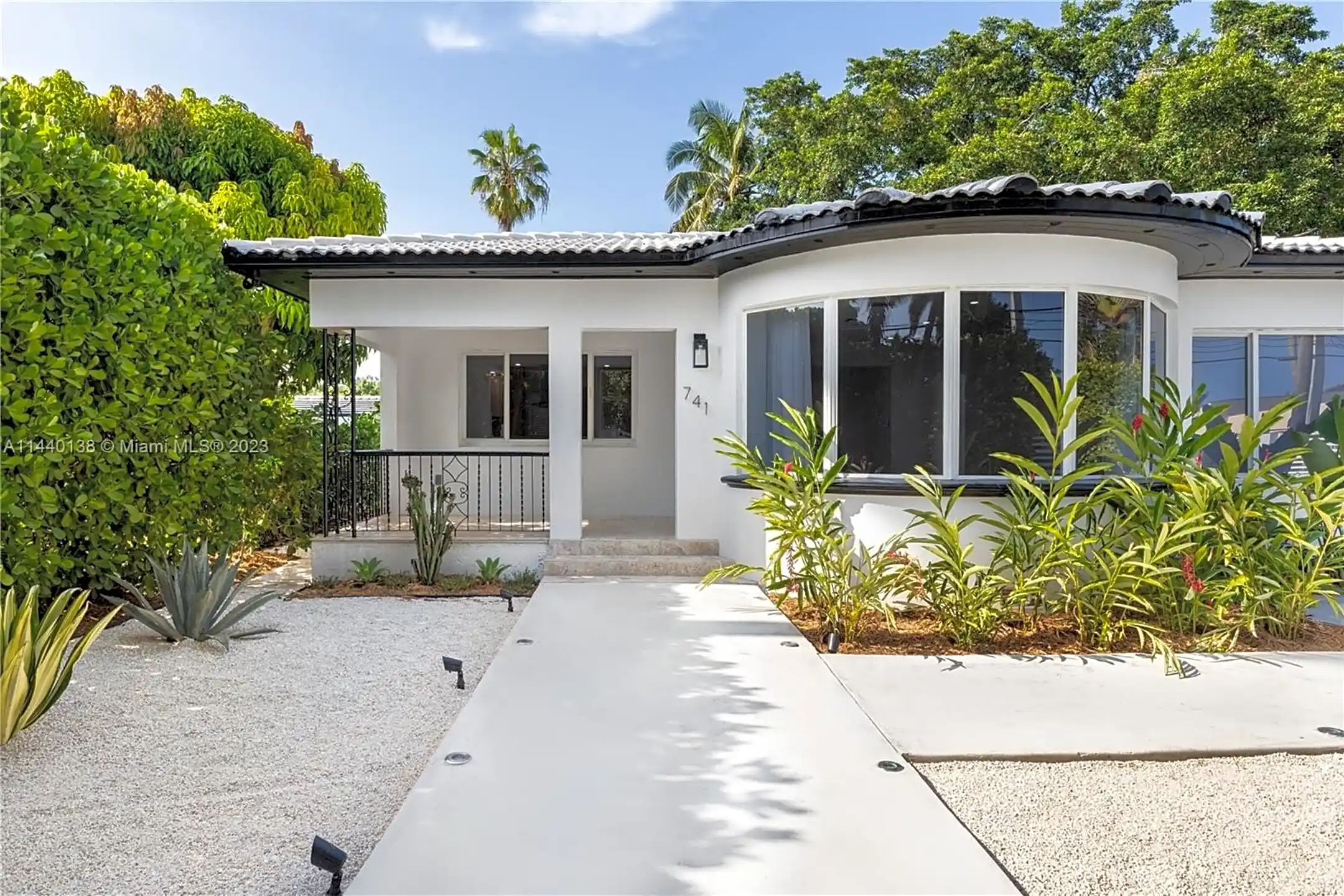 Building - 741 NE 87th St - El Portal, FL