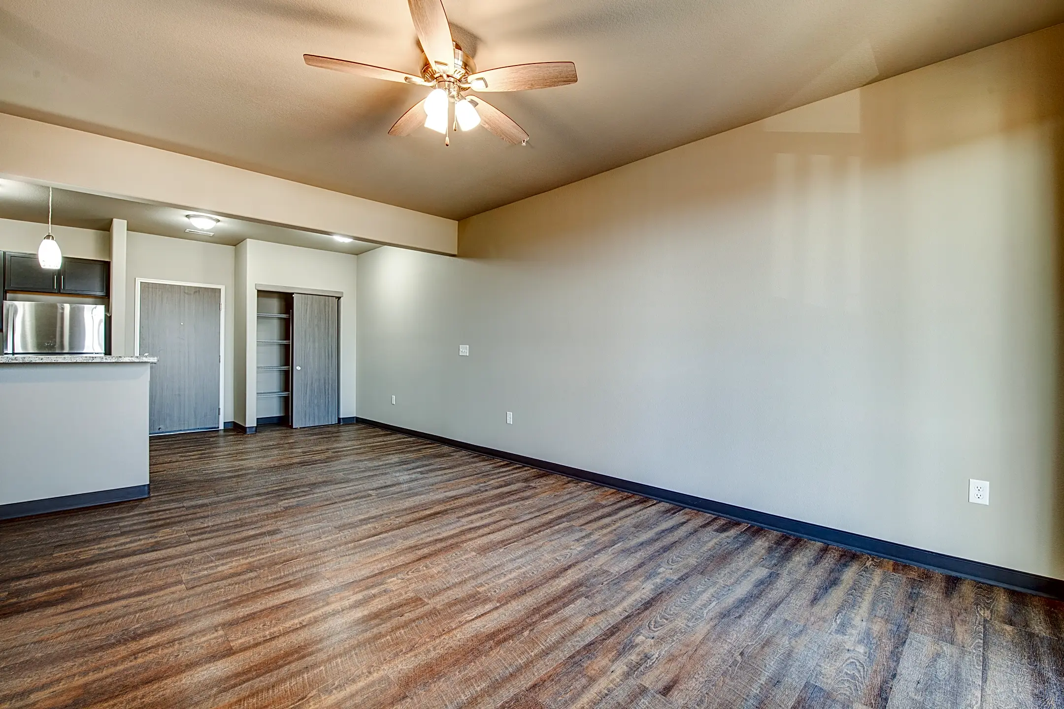 The Lofts of Hawks Ridge 1764 Gateway Blvd Beloit, WI Apartments